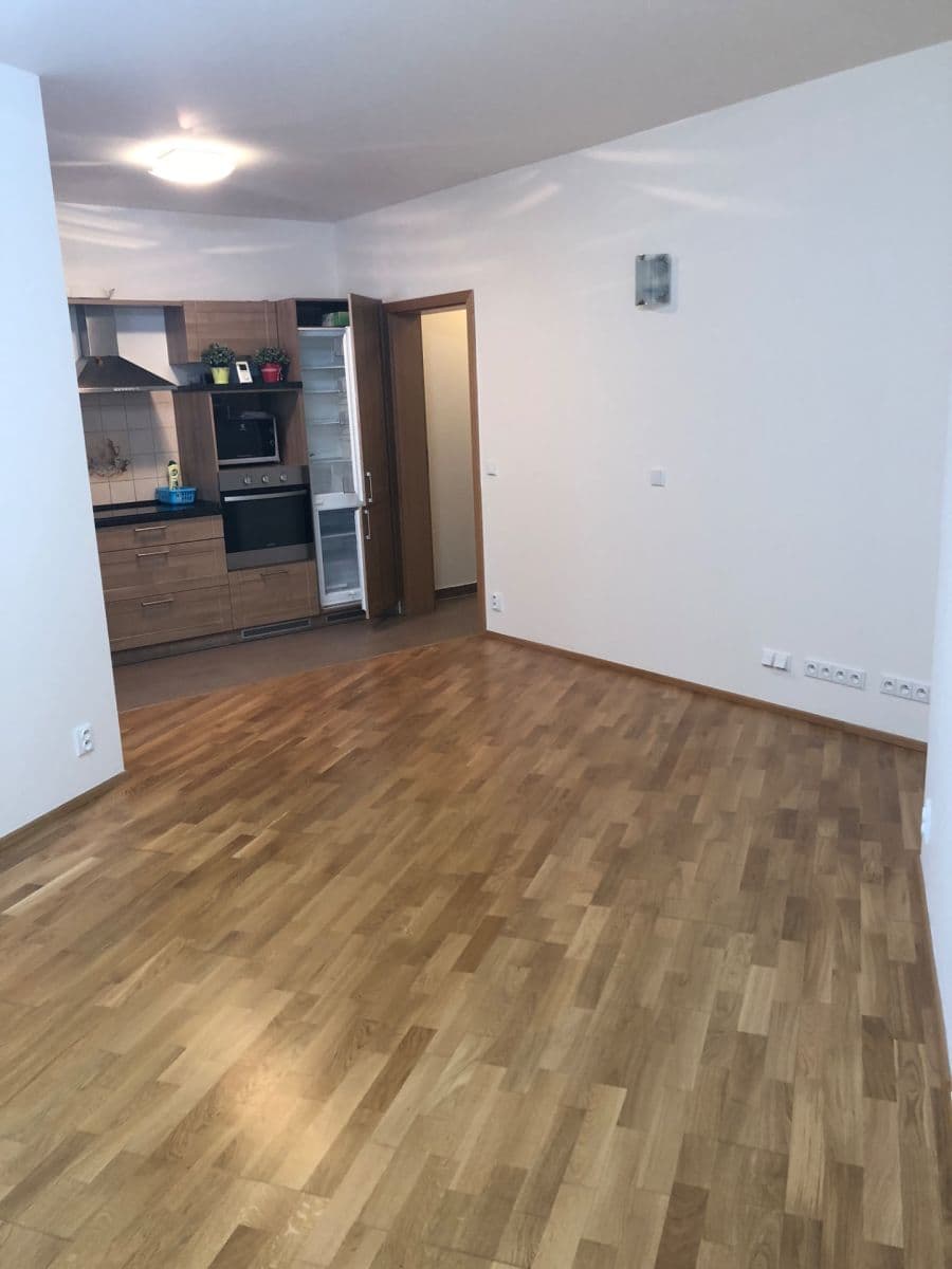 Prenájom bytu 2-izbový 48 m², Teplická, Praha, Praha Prenájom bytu 2-izbový 48 m², Teplická, Praha, Praha