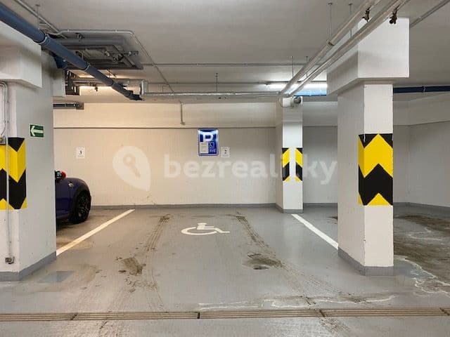 Prenájom bytu 1-izbový 38 m², Pod Děkankou, Praha, Praha Prenájom bytu 1-izbový 38 m², Pod Děkankou, Praha, Praha