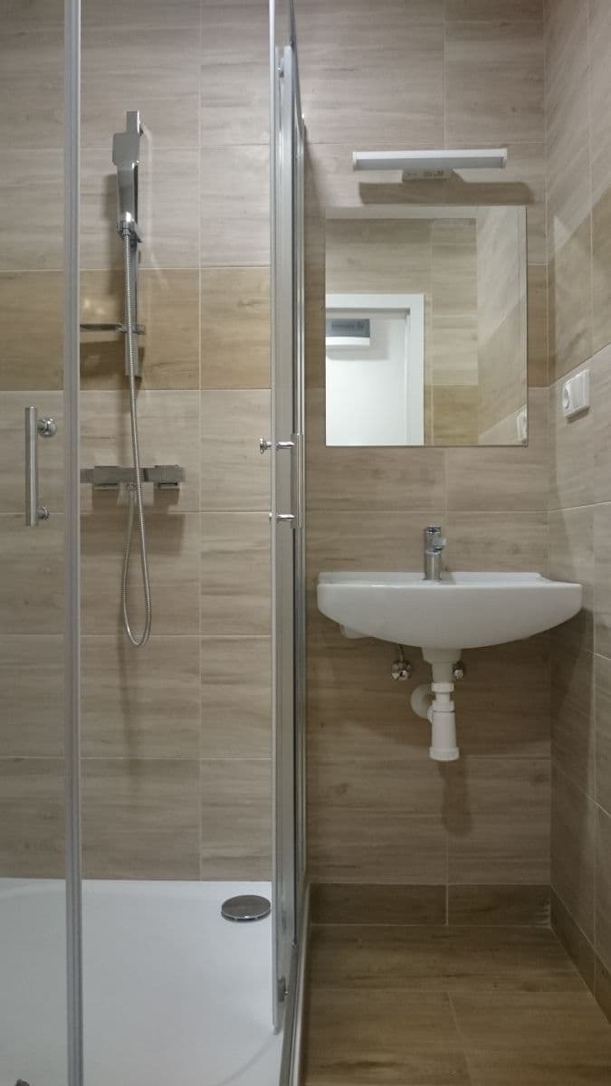 Prenájom bytu 1-izbový 30 m², Vršovců, Ostrava, Moravskoslezský kraj Prenájom bytu 1-izbový 30 m², Vršovců, Ostrava, Moravskoslezský kraj