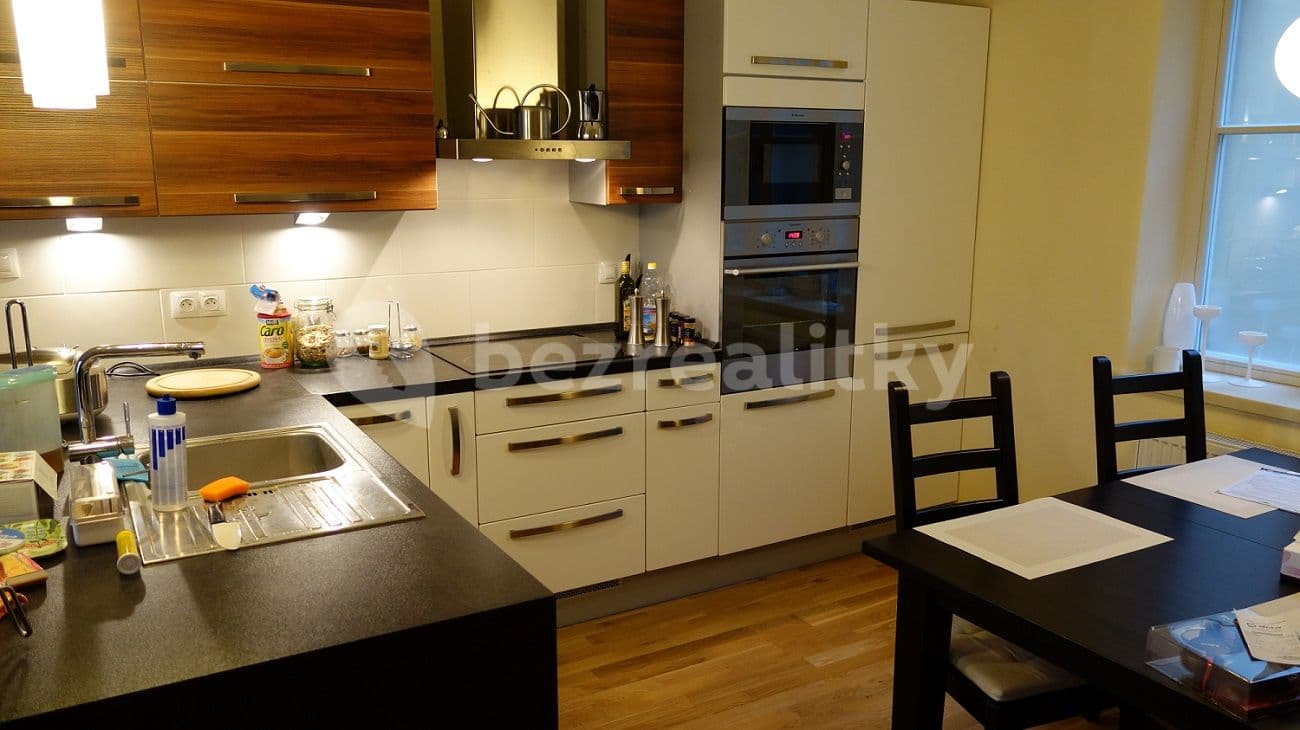 Prenájom bytu 2-izbový 69 m², Na Maninách, Praha, Praha Prenájom bytu 2-izbový 69 m², Na Maninách, Praha, Praha