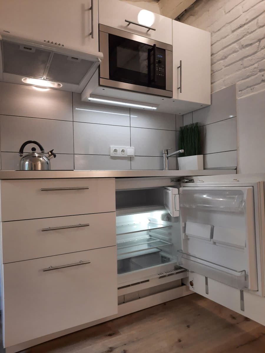 Prenájom bytu 1-izbový 16 m², Vlkova, Praha, Praha Prenájom bytu 1-izbový 16 m², Vlkova, Praha, Praha