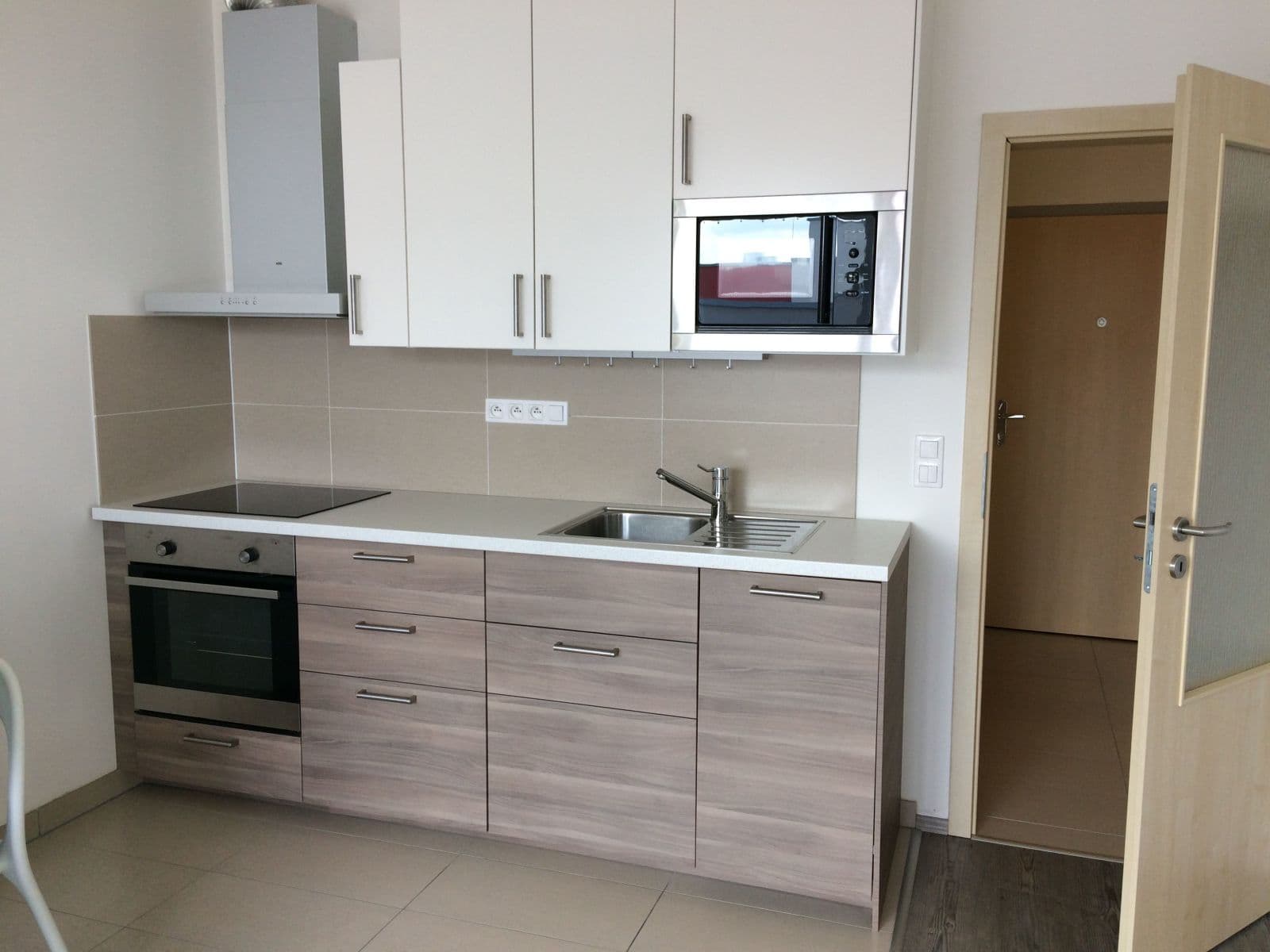 Prenájom bytu 1-izbový 31 m², Farkašova, Praha, Praha Prenájom bytu 1-izbový 31 m², Farkašova, Praha, Praha