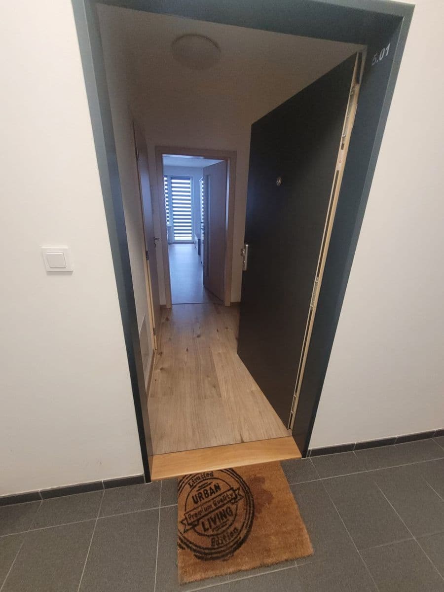 Prenájom bytu 1-izbový 27 m², Holýšovská, Praha, Praha Prenájom bytu 1-izbový 27 m², Holýšovská, Praha, Praha