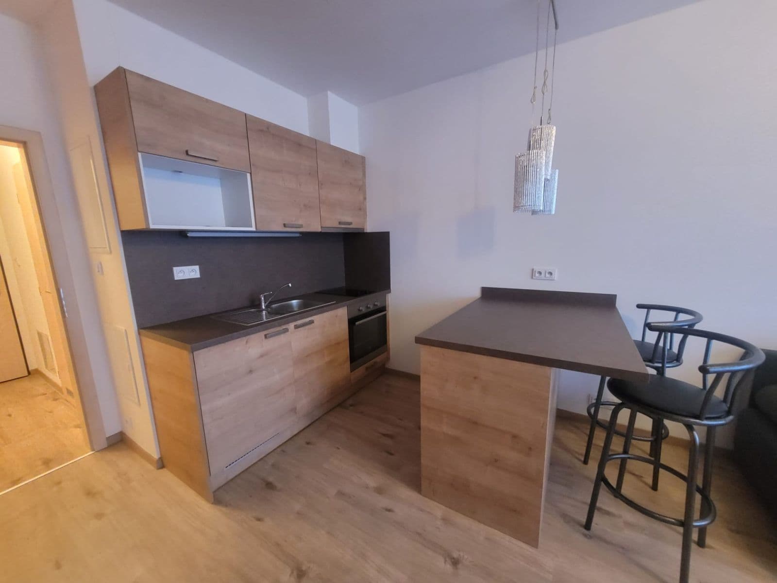 Prenájom bytu 1-izbový 27 m², Holýšovská, Praha, Praha Prenájom bytu 1-izbový 27 m², Holýšovská, Praha, Praha