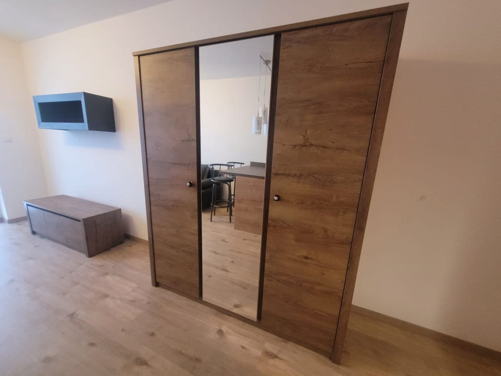 Prenájom bytu 1-izbový 27 m², Holýšovská, Praha, Praha Prenájom bytu 1-izbový 27 m², Holýšovská, Praha, Praha