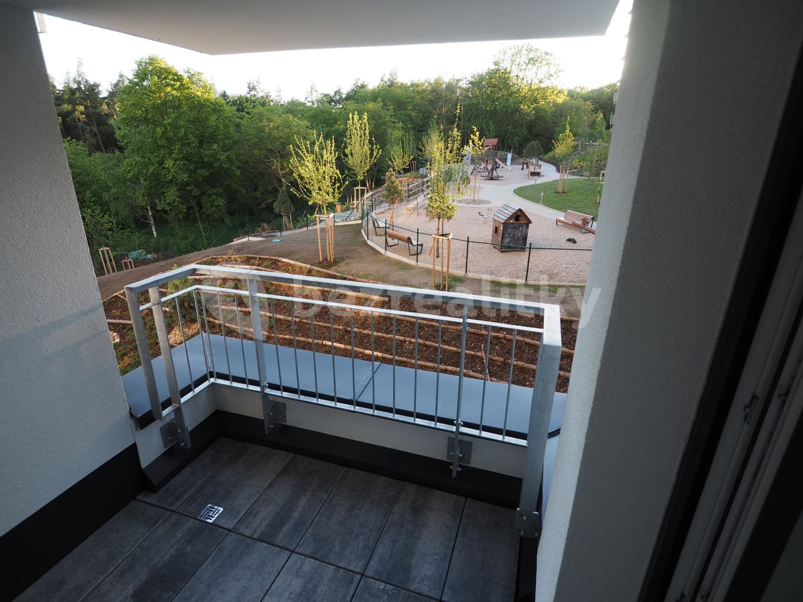 Prenájom bytu 2-izbový 55 m², Nad Přehradou, Praha, Praha Prenájom bytu 2-izbový 55 m², Nad Přehradou, Praha, Praha