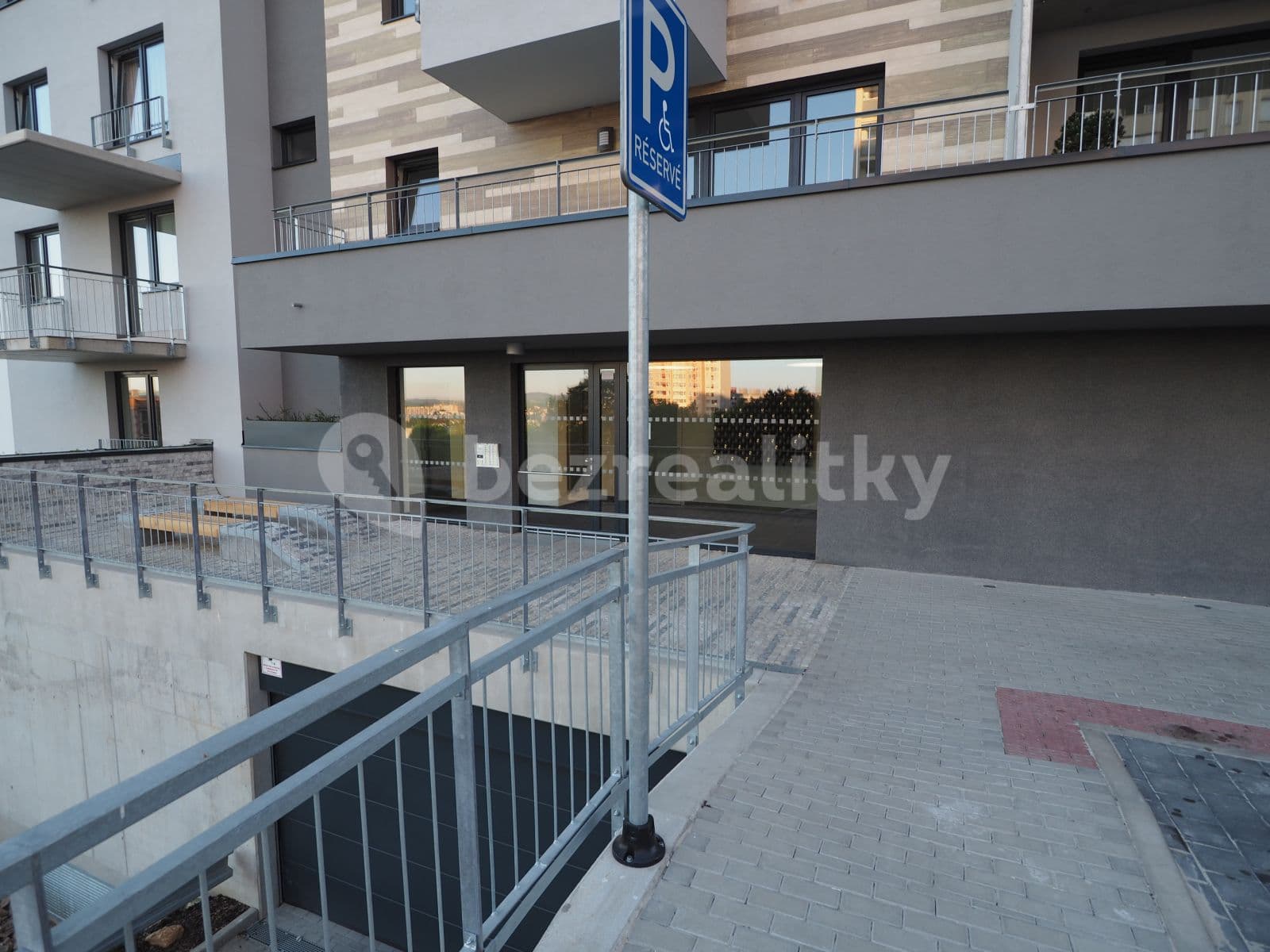 Prenájom bytu 2-izbový 55 m², Nad Přehradou, Praha, Praha Prenájom bytu 2-izbový 55 m², Nad Přehradou, Praha, Praha