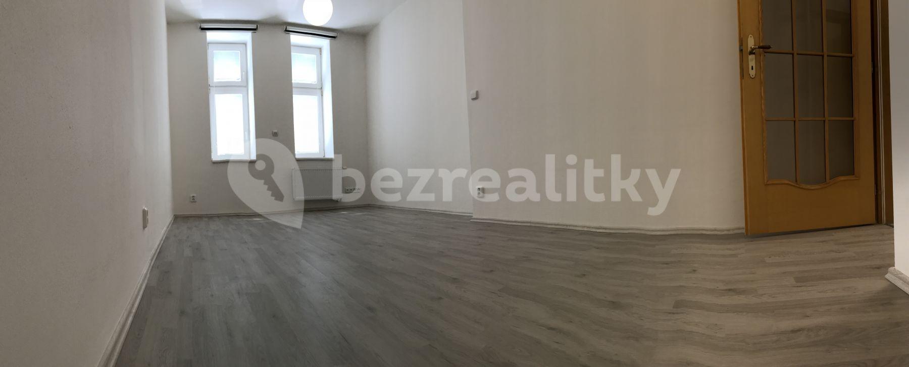 Prenájom bytu 3-izbový 72 m², Sevastopolská, Praha, Praha