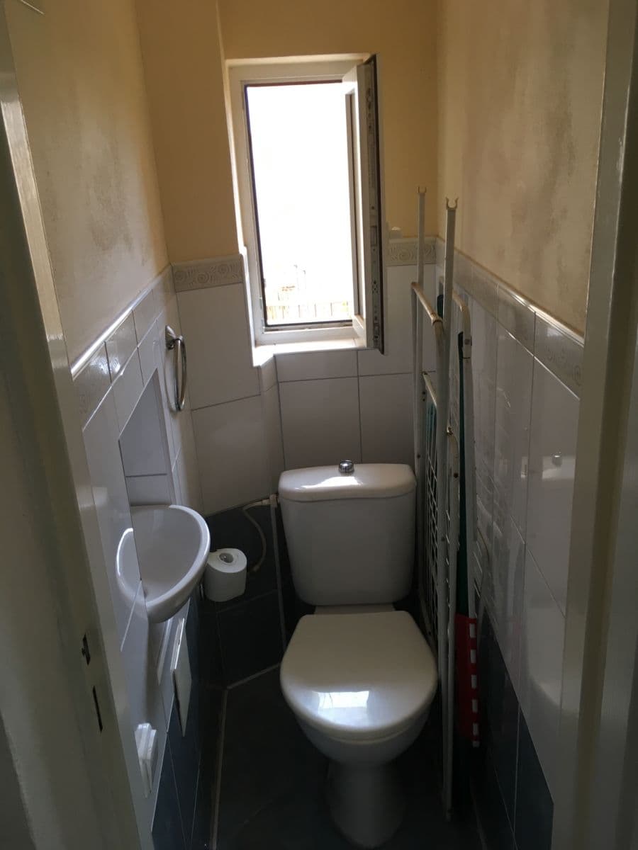 Prenájom bytu 3-izbový 68 m², Královická, Praha, Praha Prenájom bytu 3-izbový 68 m², Královická, Praha, Praha