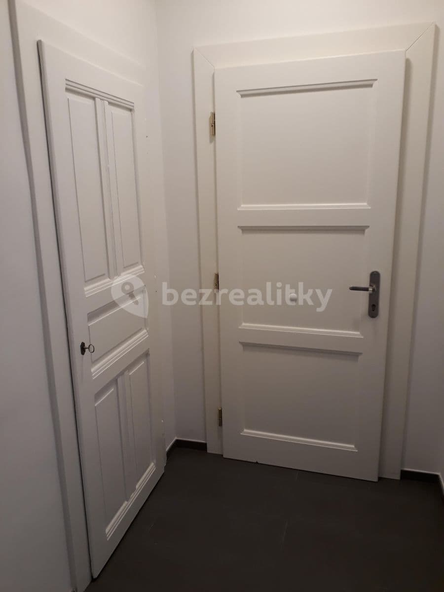 Prenájom bytu 1-izbový 20 m², Na Výtoni, Praha, Praha Prenájom bytu 1-izbový 20 m², Na Výtoni, Praha, Praha