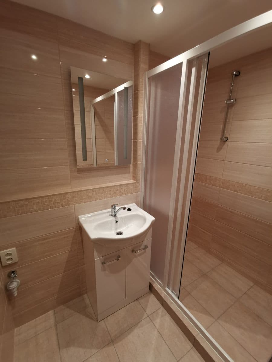 Prenájom bytu 2-izbový 43 m², Pavlíkova, Praha, Praha Prenájom bytu 2-izbový 43 m², Pavlíkova, Praha, Praha