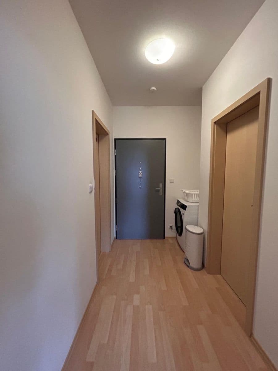 Prenájom bytu 1-izbový 37 m², Hálův statek, Praha, Praha Prenájom bytu 1-izbový 37 m², Hálův statek, Praha, Praha