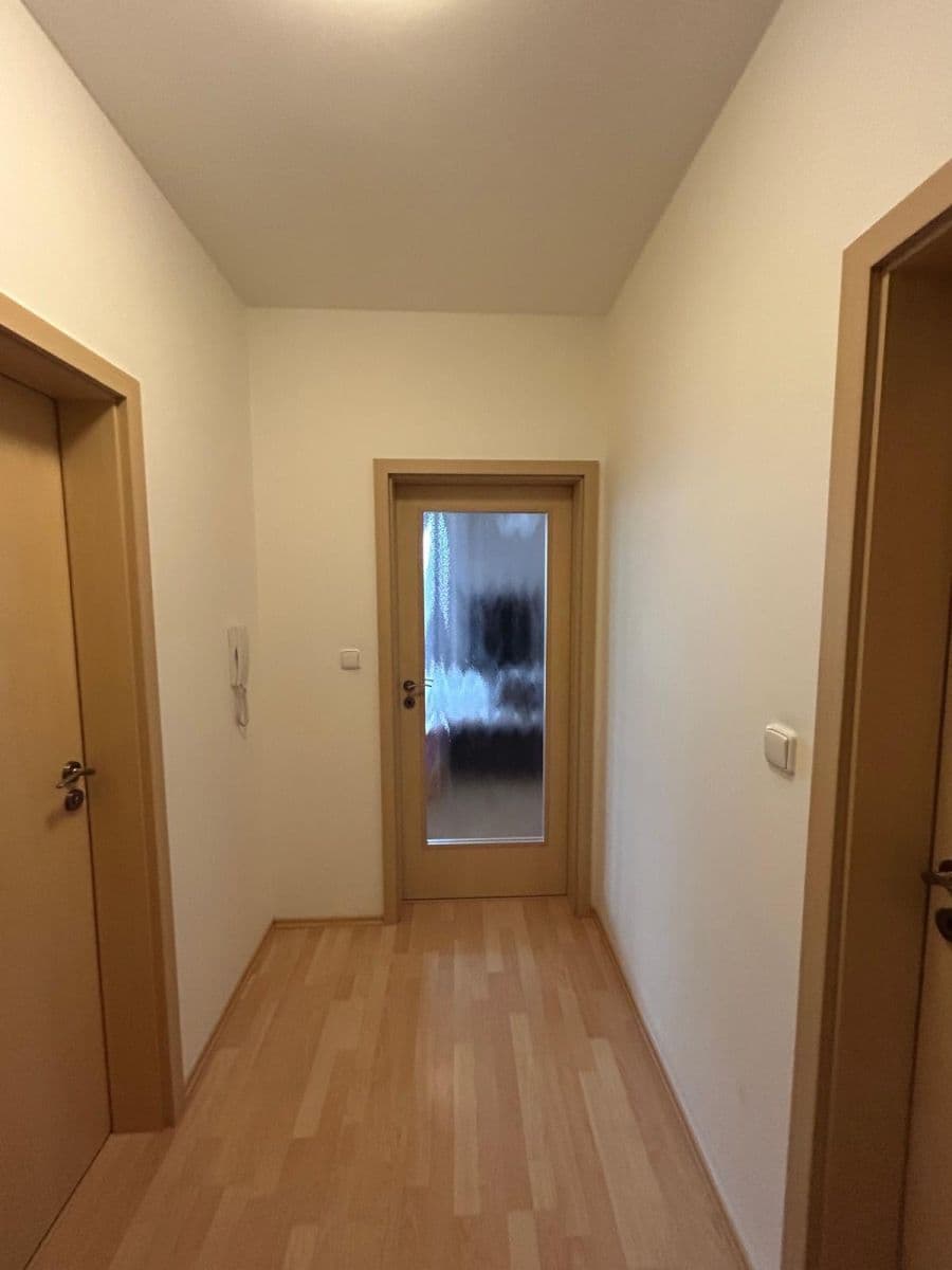 Prenájom bytu 1-izbový 37 m², Hálův statek, Praha, Praha Prenájom bytu 1-izbový 37 m², Hálův statek, Praha, Praha