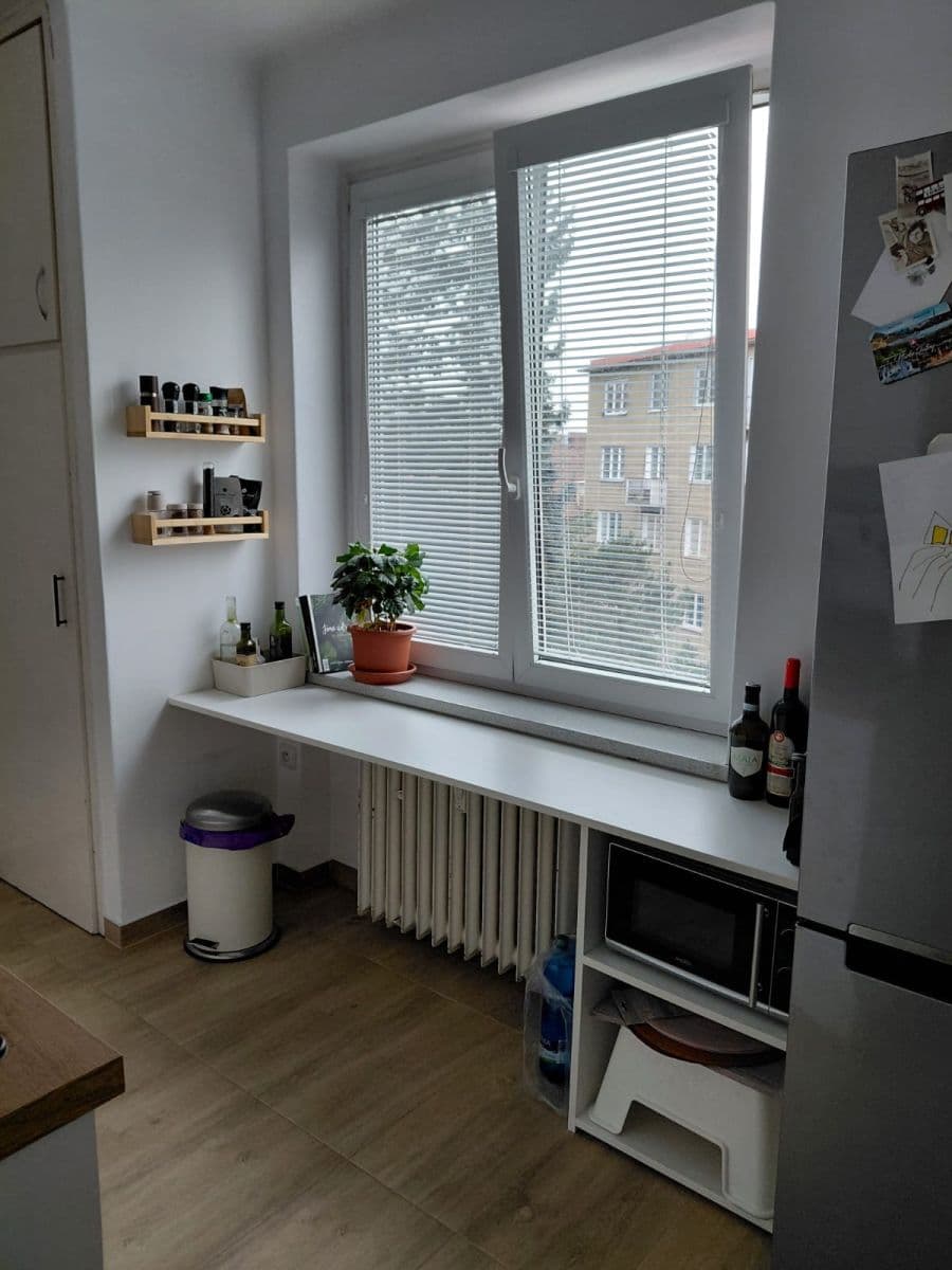 Prenájom bytu 2-izbový 54 m², Pravá, Praha, Praha Prenájom bytu 2-izbový 54 m², Pravá, Praha, Praha
