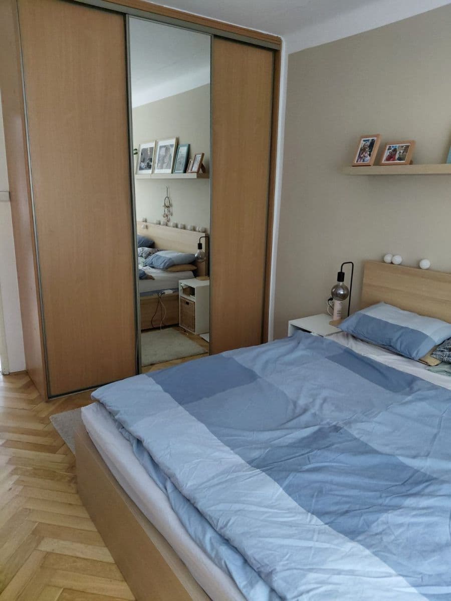 Prenájom bytu 2-izbový 54 m², Pravá, Praha, Praha Prenájom bytu 2-izbový 54 m², Pravá, Praha, Praha