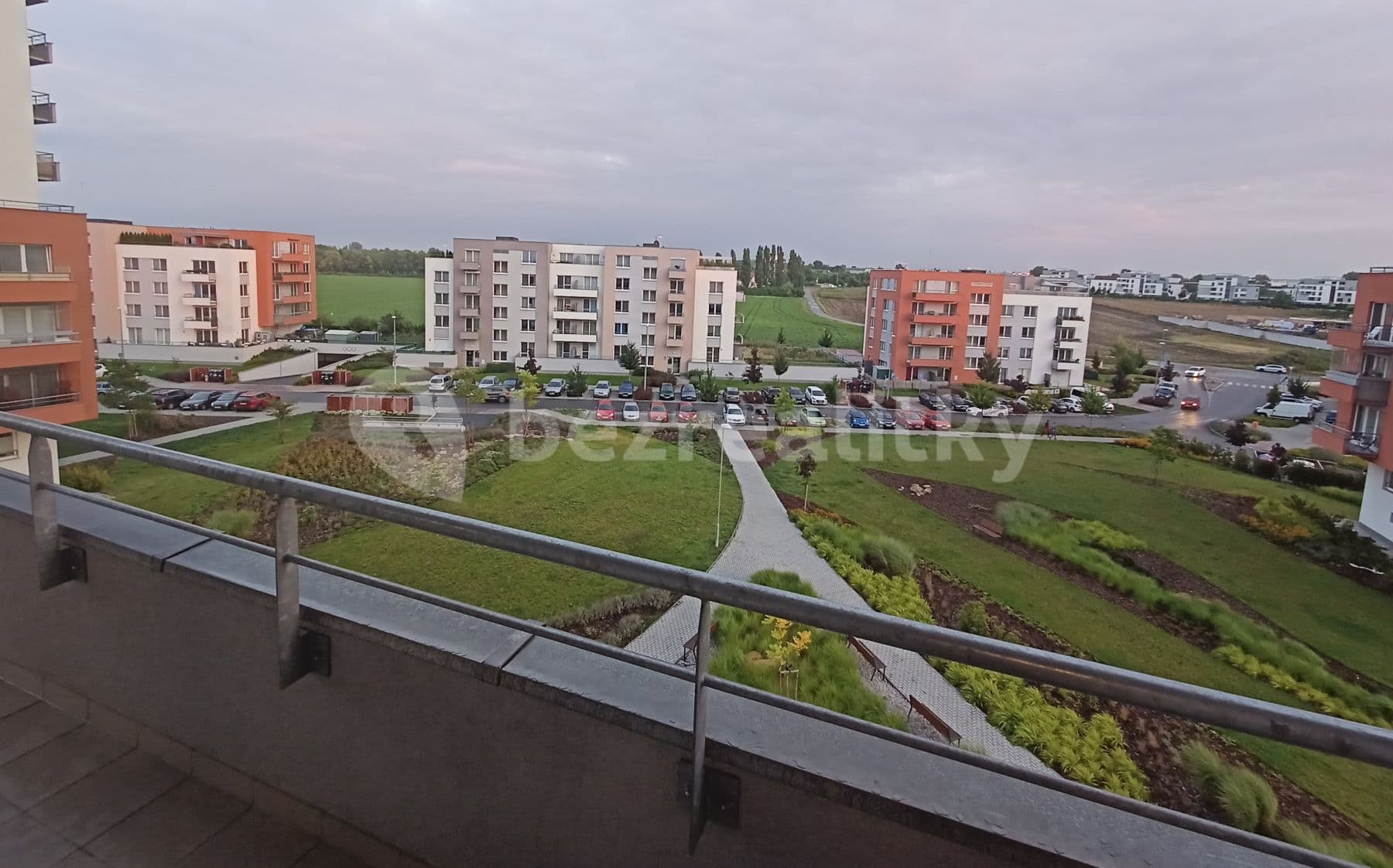 Prenájom bytu 2-izbový 62 m², Hlučkova, Praha, Praha Prenájom bytu 2-izbový 62 m², Hlučkova, Praha, Praha