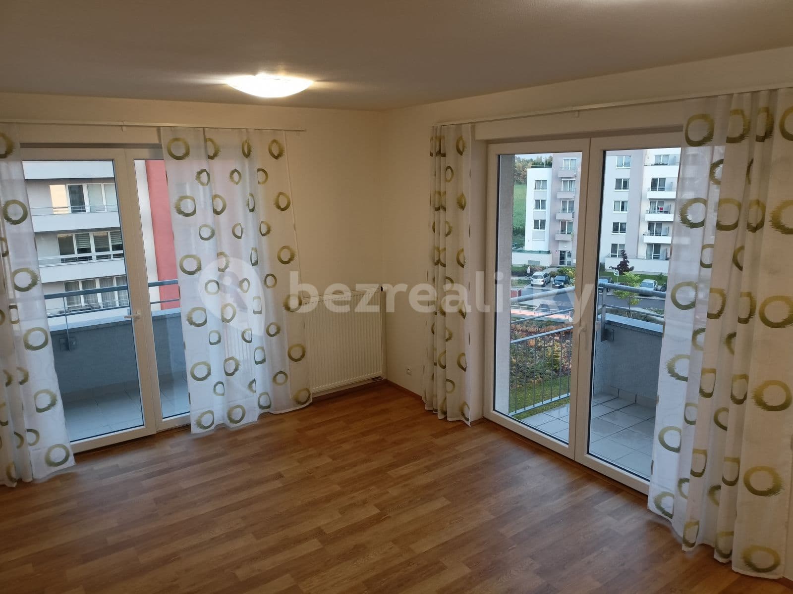 Prenájom bytu 2-izbový 62 m², Hlučkova, Praha, Praha Prenájom bytu 2-izbový 62 m², Hlučkova, Praha, Praha