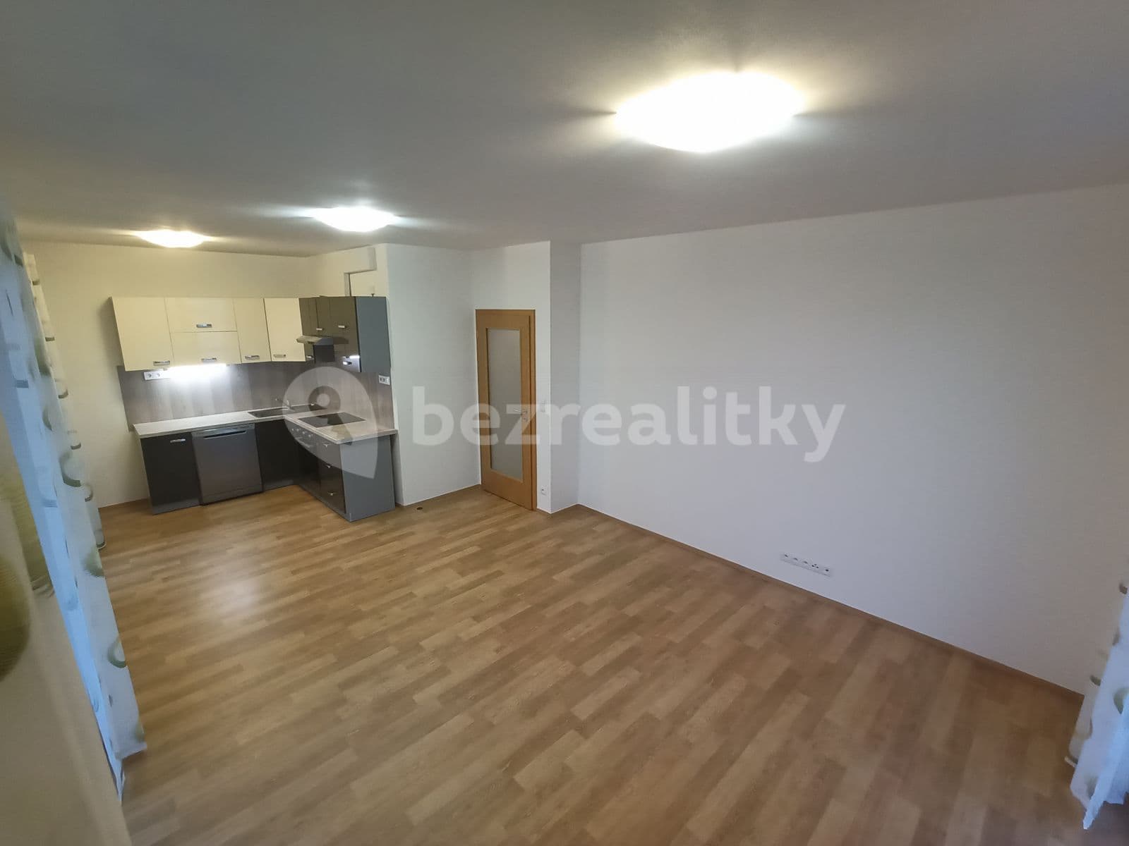 Prenájom bytu 2-izbový 62 m², Hlučkova, Praha, Praha Prenájom bytu 2-izbový 62 m², Hlučkova, Praha, Praha