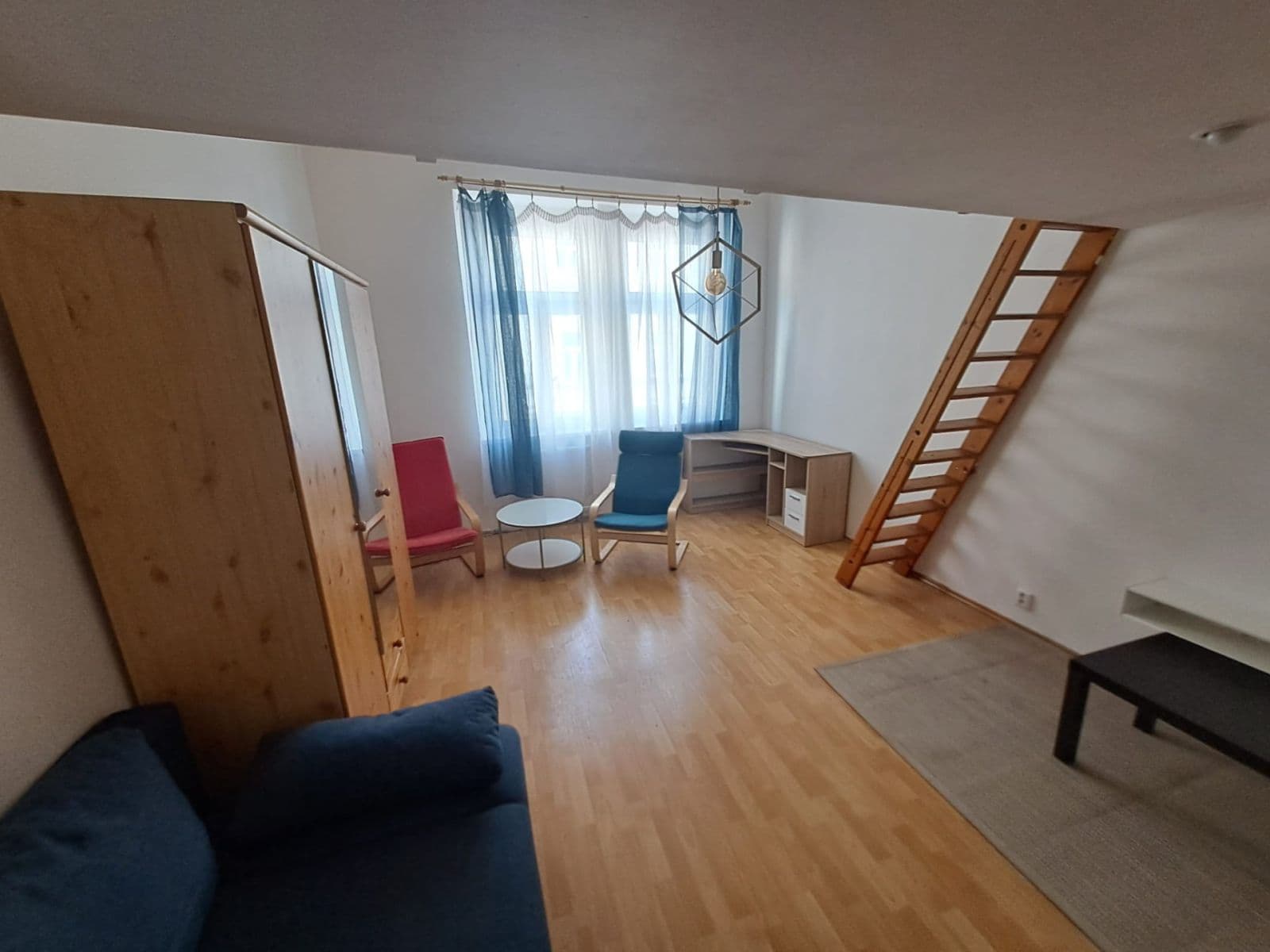 Prenájom bytu 2-izbový 42 m², Heydukova, Praha, Praha Prenájom bytu 2-izbový 42 m², Heydukova, Praha, Praha