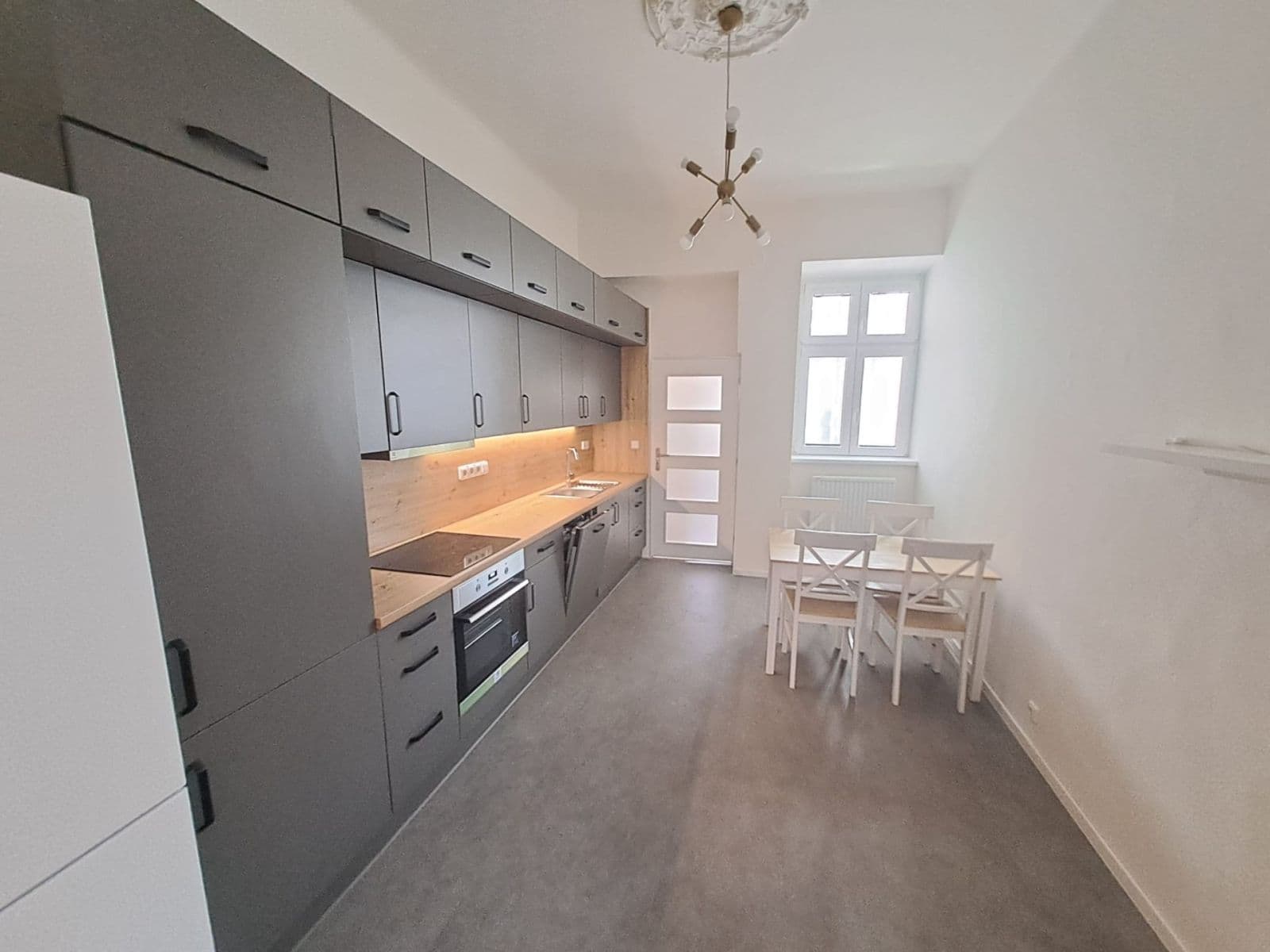 Prenájom bytu 2-izbový 42 m², Heydukova, Praha, Praha Prenájom bytu 2-izbový 42 m², Heydukova, Praha, Praha
