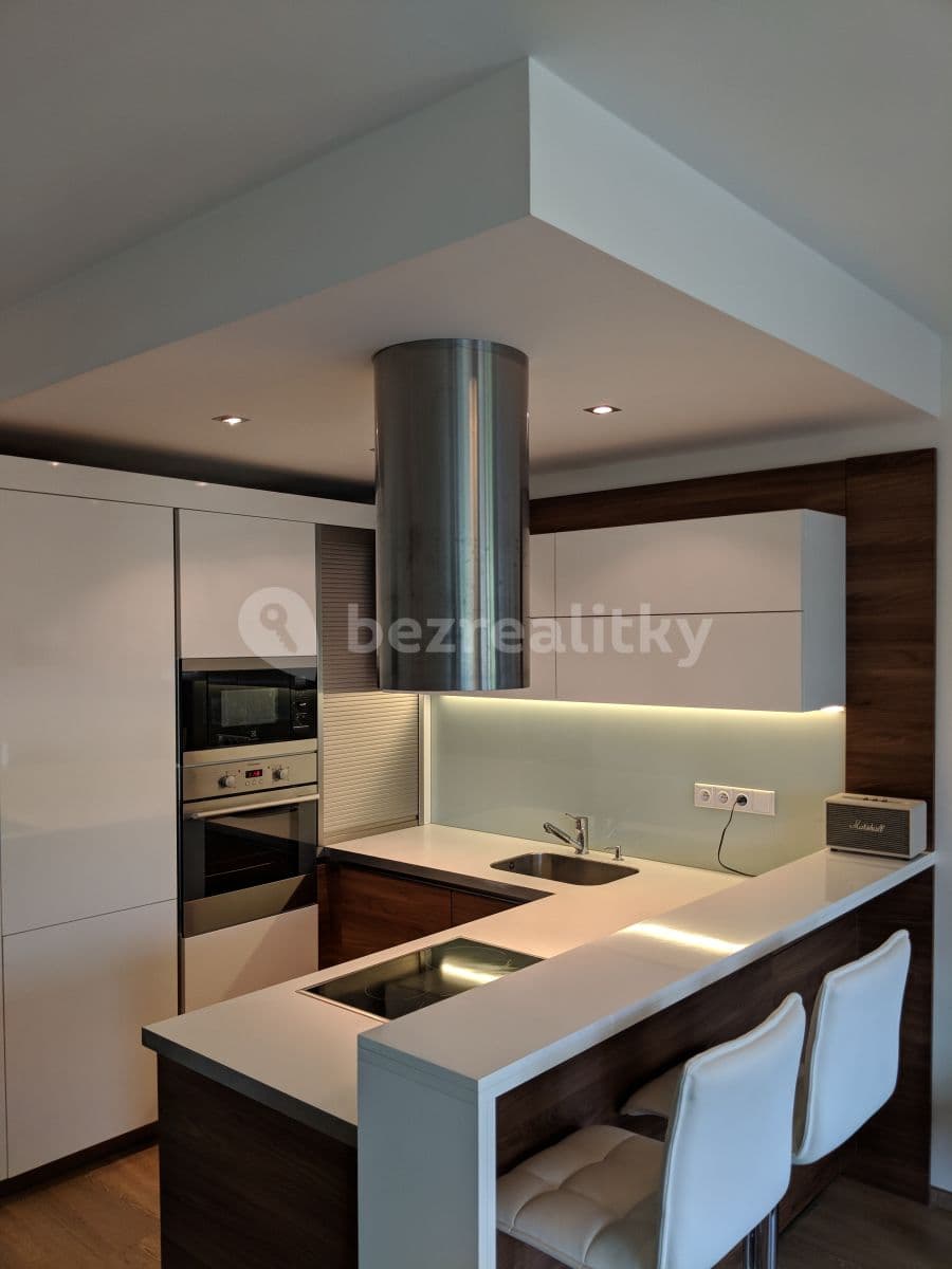 Prenájom bytu 3-izbový 85 m², U Libeňského pivovaru, Praha, Praha Prenájom bytu 3-izbový 85 m², U Libeňského pivovaru, Praha, Praha