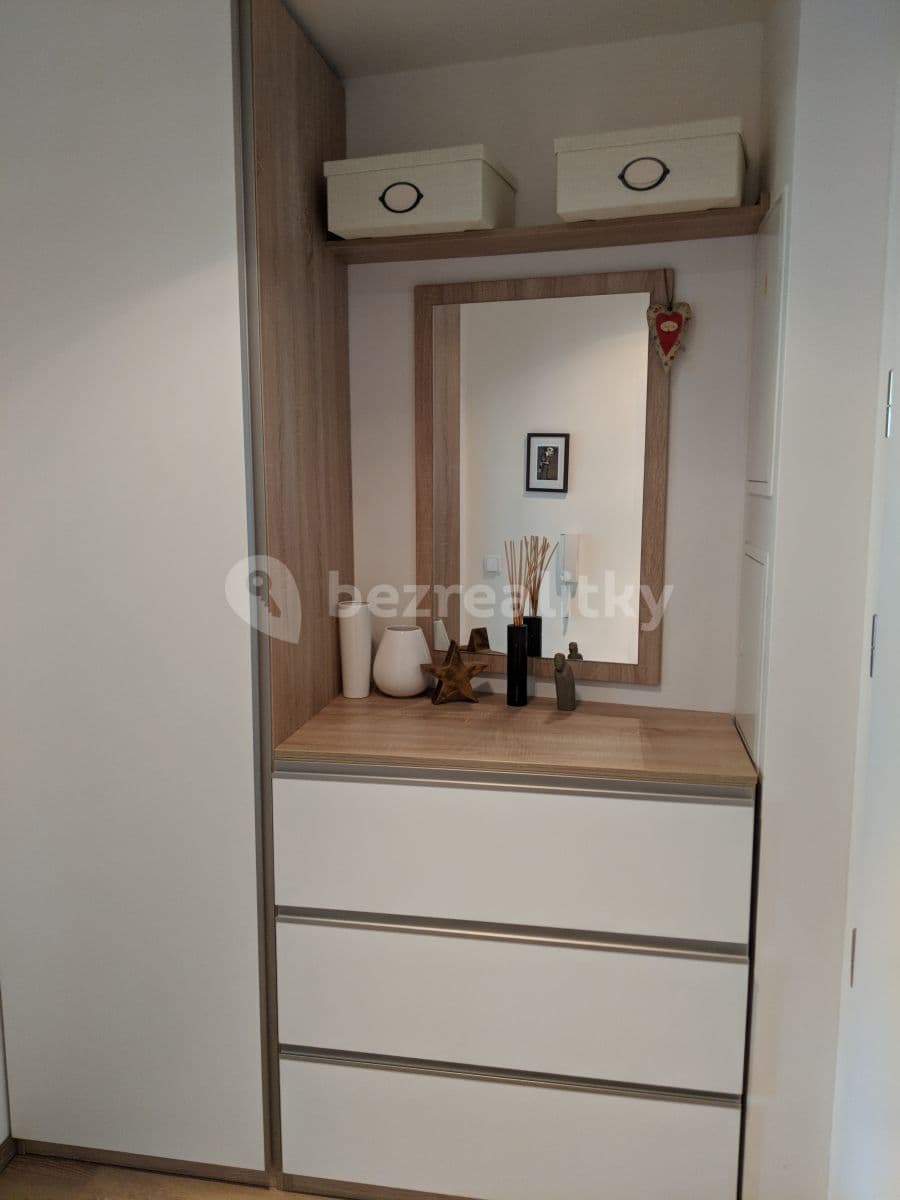 Prenájom bytu 3-izbový 85 m², U Libeňského pivovaru, Praha, Praha Prenájom bytu 3-izbový 85 m², U Libeňského pivovaru, Praha, Praha
