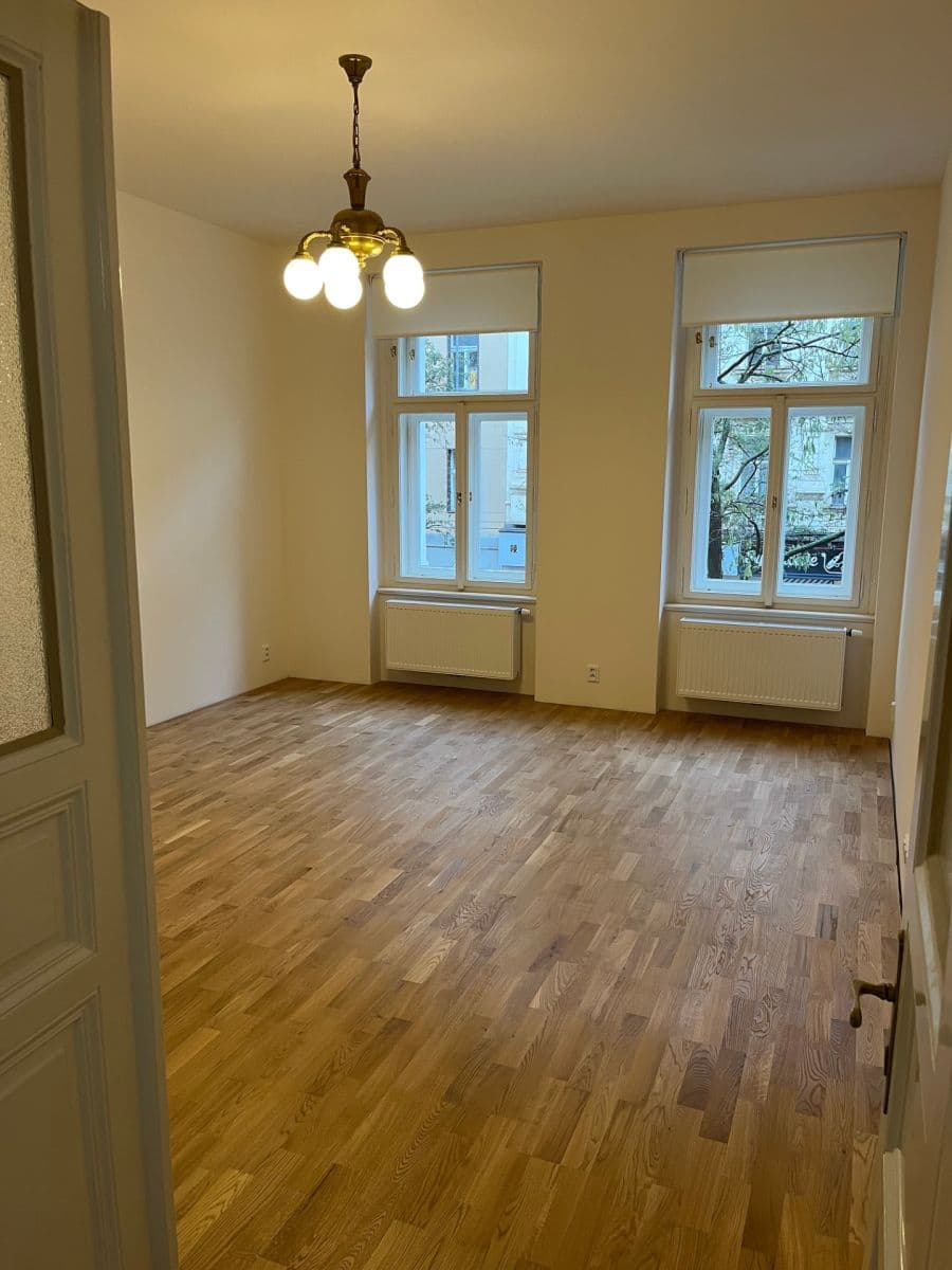 Prenájom bytu 2-izbový 72 m², Korunní, Praha, Praha Prenájom bytu 2-izbový 72 m², Korunní, Praha, Praha