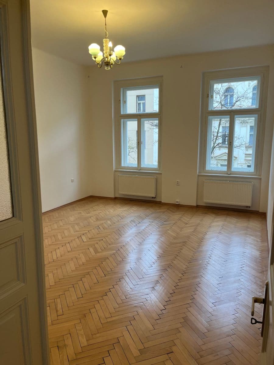 Prenájom bytu 2-izbový 77 m², Korunní, Praha, Praha Prenájom bytu 2-izbový 77 m², Korunní, Praha, Praha