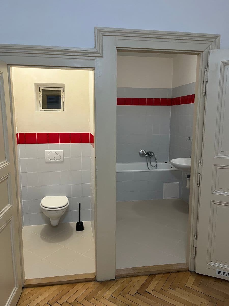 Prenájom bytu 2-izbový 77 m², Korunní, Praha, Praha Prenájom bytu 2-izbový 77 m², Korunní, Praha, Praha