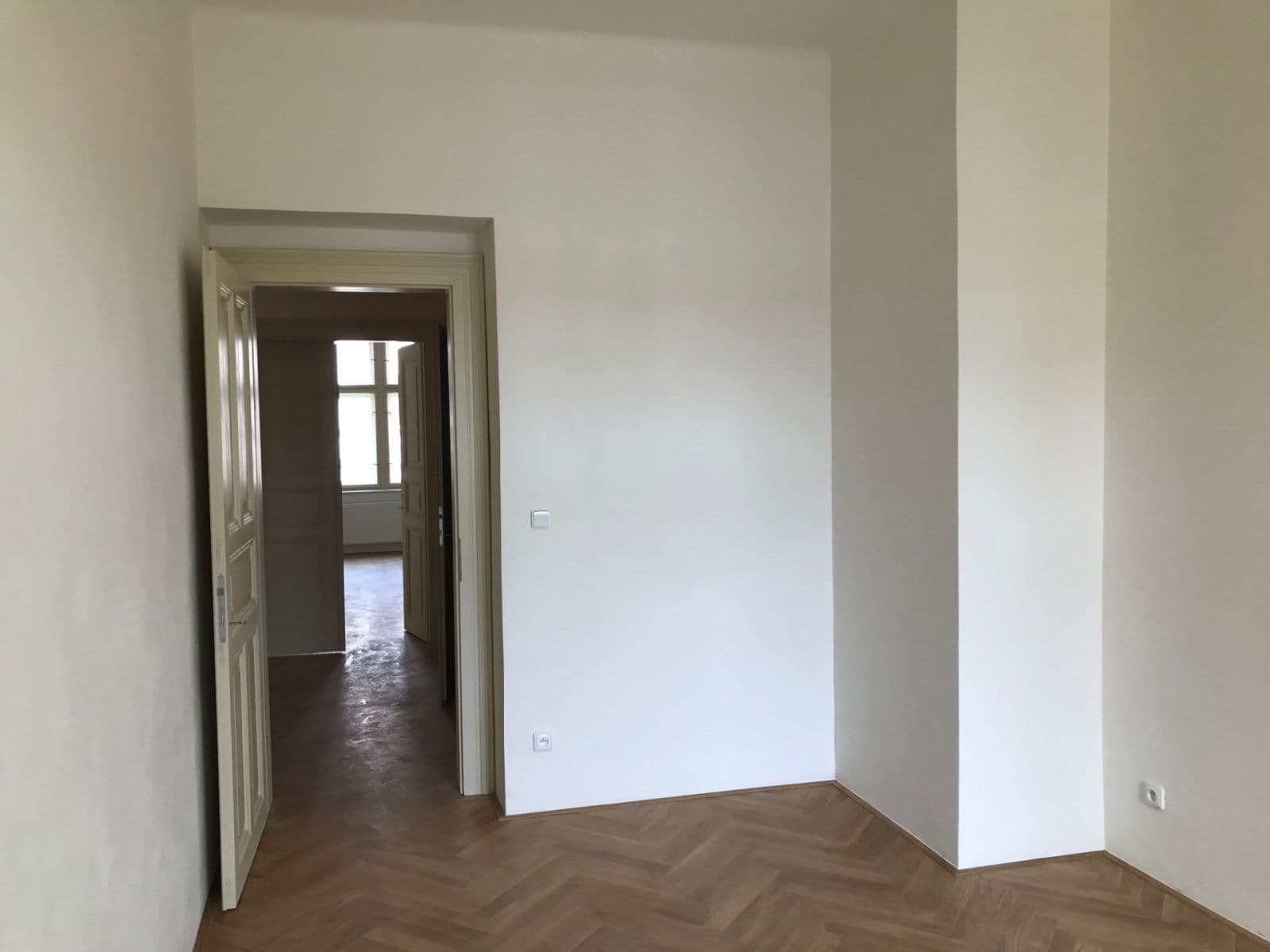 Prenájom bytu 2-izbový 55 m², Korunní, Praha, Praha Prenájom bytu 2-izbový 55 m², Korunní, Praha, Praha