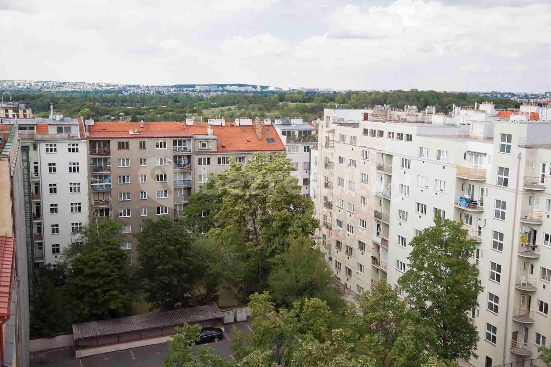 Prenájom bytu 3-izbový 115 m², Sudoměřská, Praha, Praha