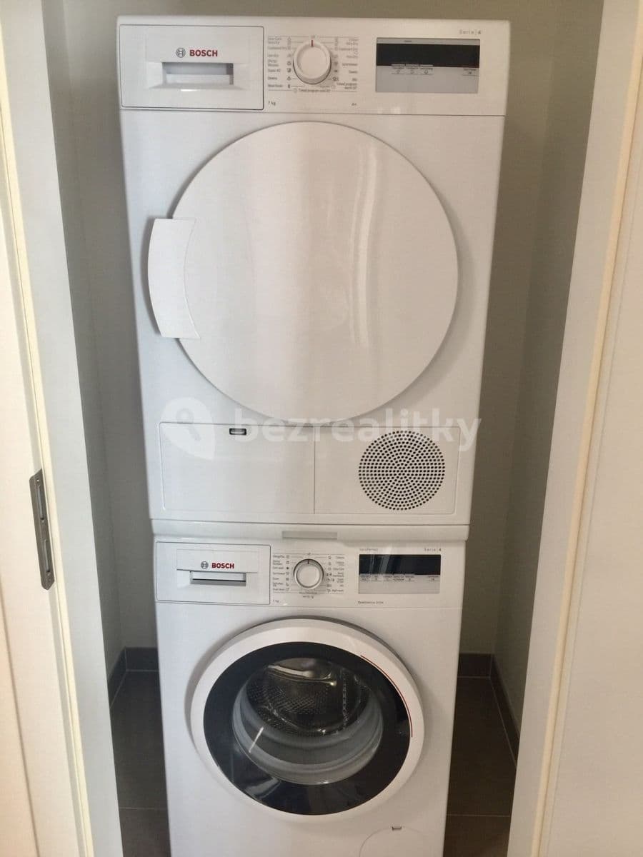 Predaj bytu 3-izbový 86 m², Nekvasilova, Praha, Praha Predaj bytu 3-izbový 86 m², Nekvasilova, Praha, Praha
