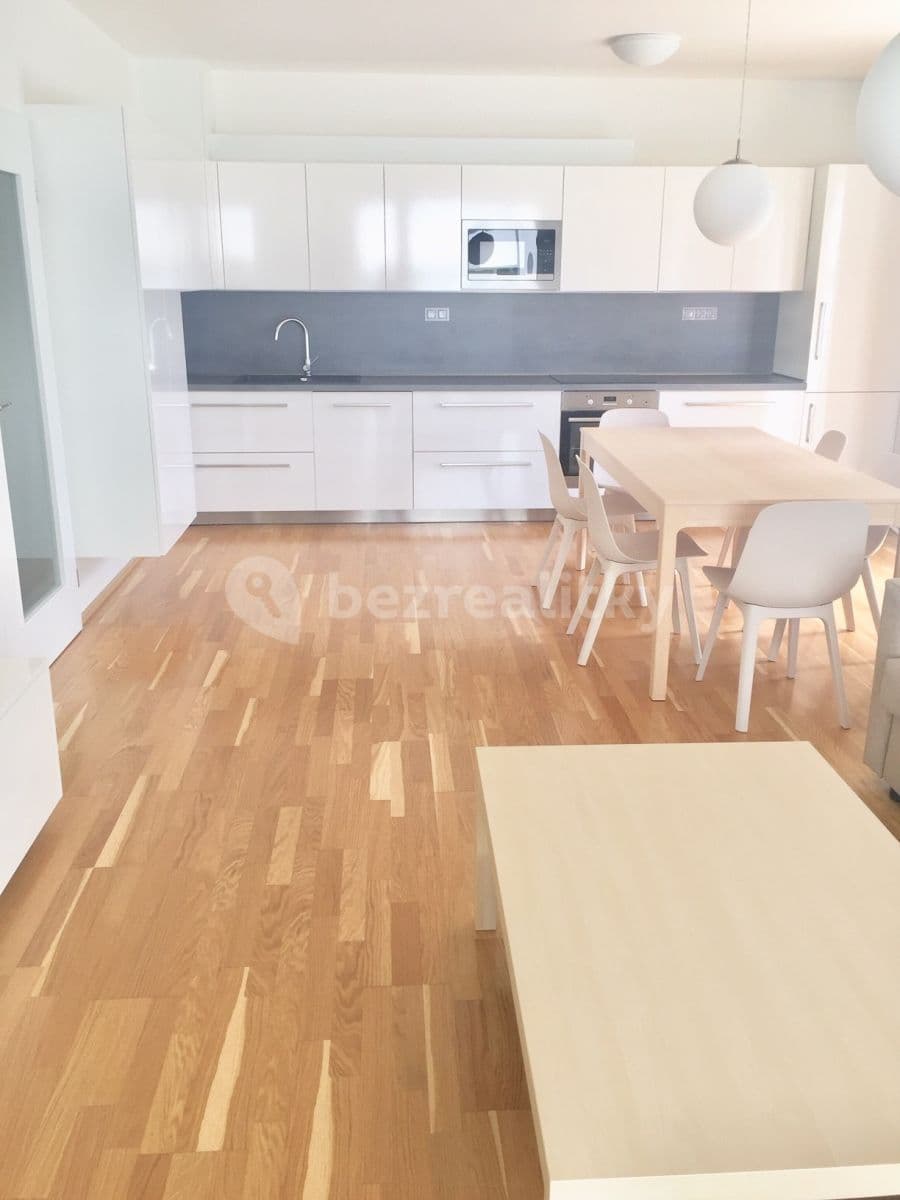 Predaj bytu 3-izbový 86 m², Nekvasilova, Praha, Praha Predaj bytu 3-izbový 86 m², Nekvasilova, Praha, Praha