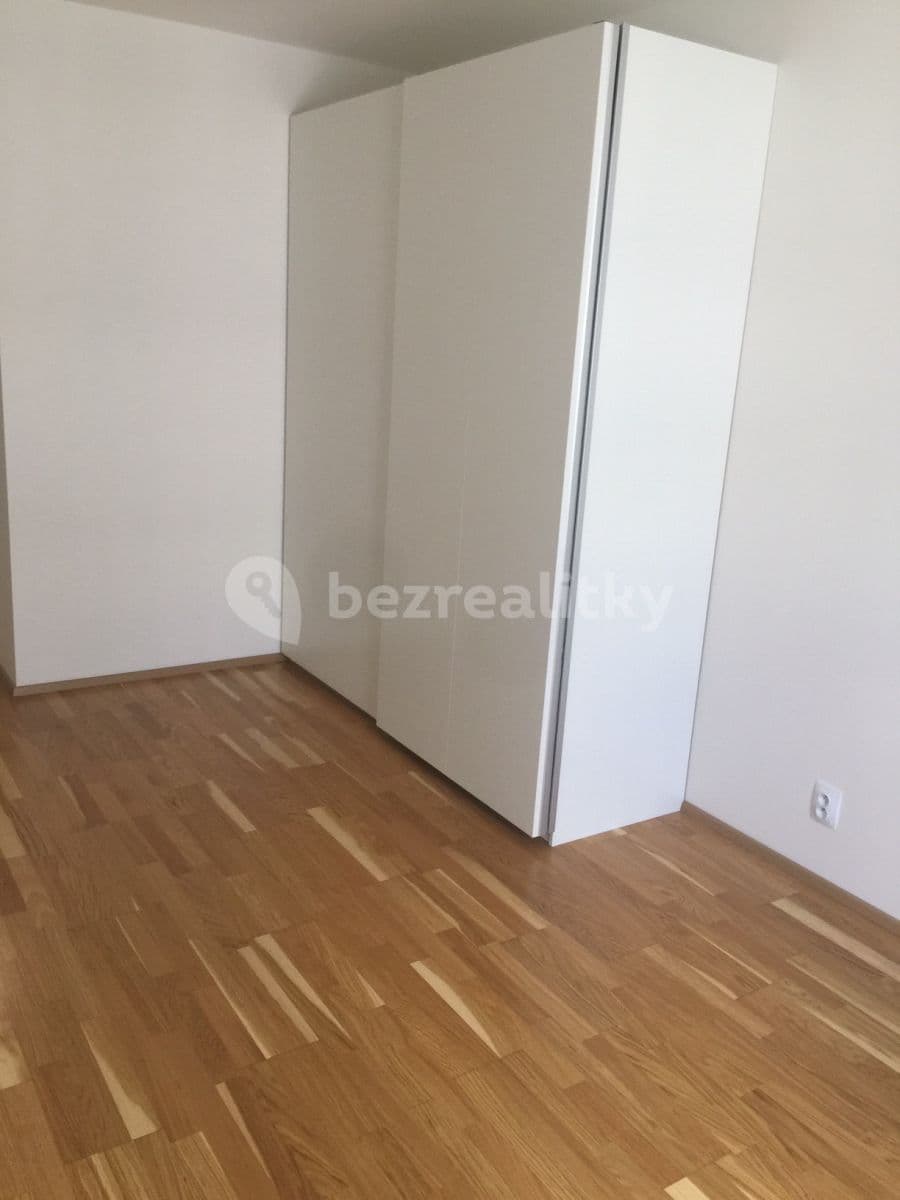 Predaj bytu 3-izbový 86 m², Nekvasilova, Praha, Praha Predaj bytu 3-izbový 86 m², Nekvasilova, Praha, Praha