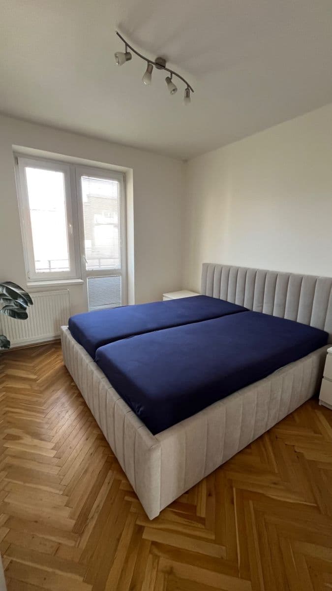 Prenájom bytu 2-izbový 54 m², Kafkova, Praha, Praha Prenájom bytu 2-izbový 54 m², Kafkova, Praha, Praha