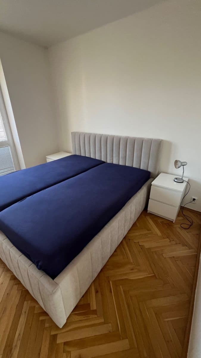 Prenájom bytu 2-izbový 54 m², Kafkova, Praha, Praha Prenájom bytu 2-izbový 54 m², Kafkova, Praha, Praha
