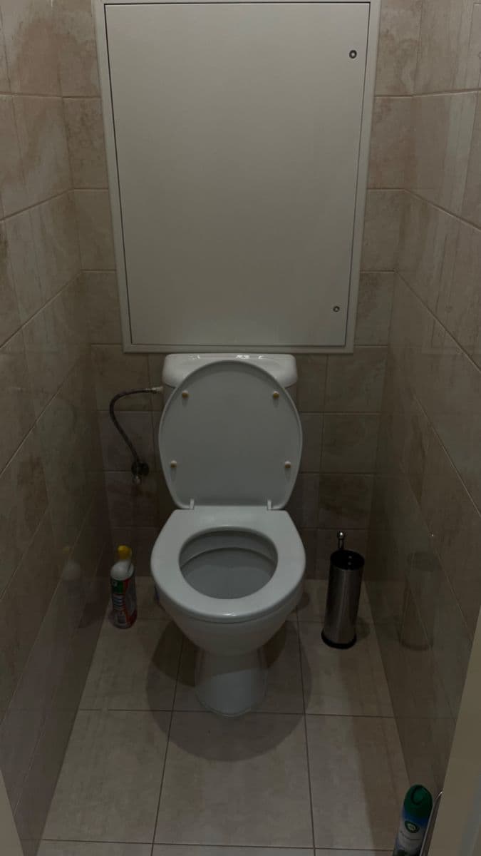 Prenájom bytu 2-izbový 54 m², Kafkova, Praha, Praha Prenájom bytu 2-izbový 54 m², Kafkova, Praha, Praha