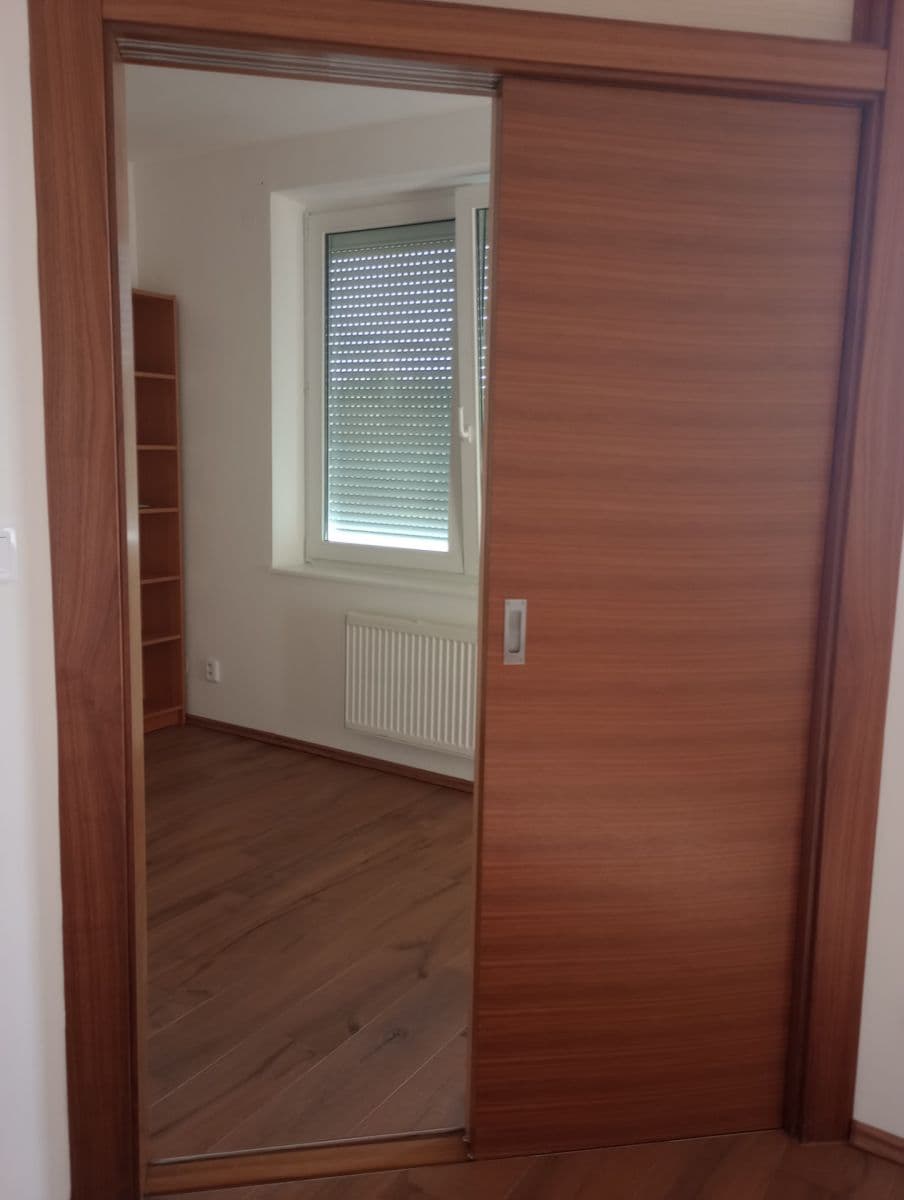 Prenájom bytu 2-izbový 45 m², Volutová, Praha, Praha Prenájom bytu 2-izbový 45 m², Volutová, Praha, Praha