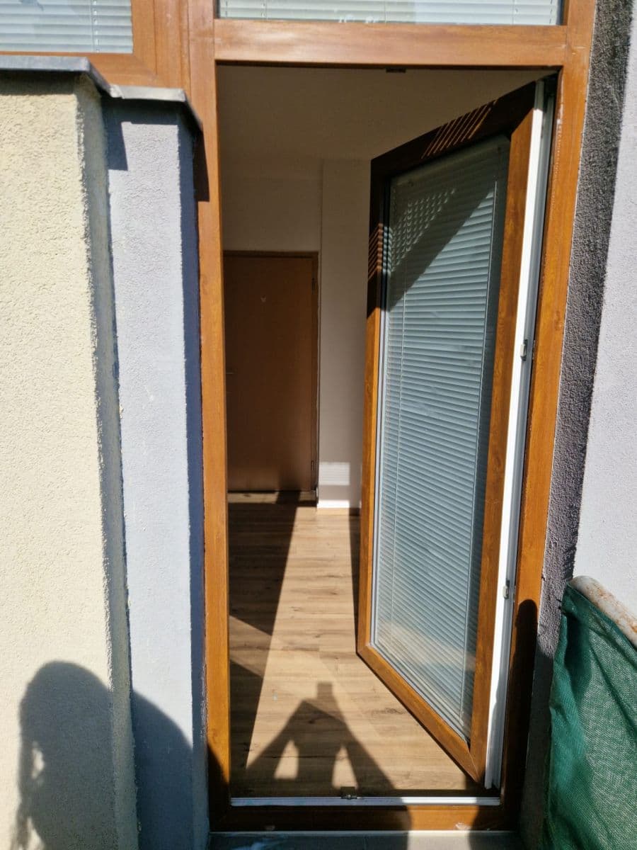 Prenájom bytu 2-izbový 51 m², Na Horizontu, Králův Dvůr, Středočeský kraj Prenájom bytu 2-izbový 51 m², Na Horizontu, Králův Dvůr, Středočeský kraj