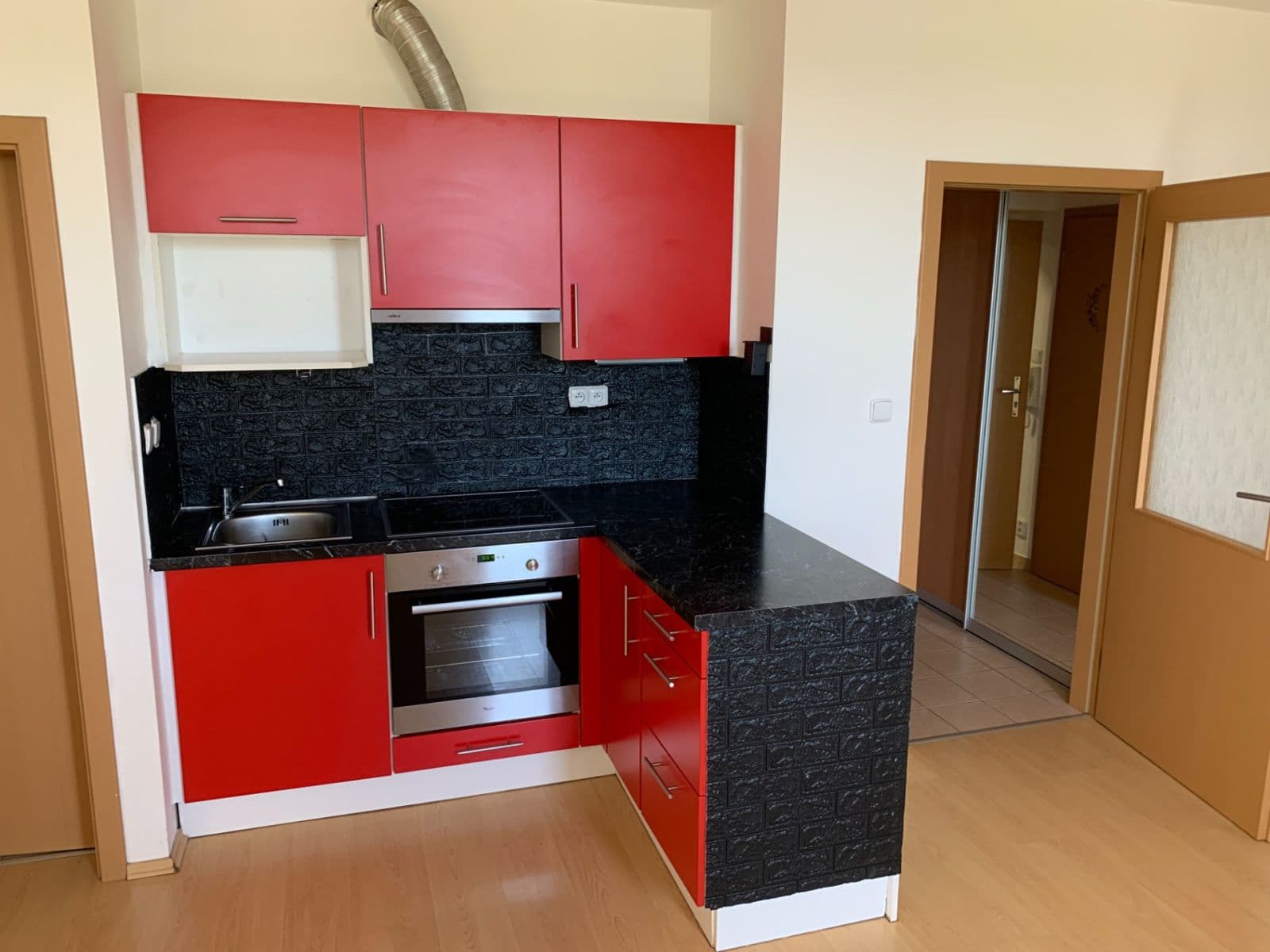 Prenájom bytu 2-izbový 51 m², Na Horizontu, Králův Dvůr, Středočeský kraj Prenájom bytu 2-izbový 51 m², Na Horizontu, Králův Dvůr, Středočeský kraj
