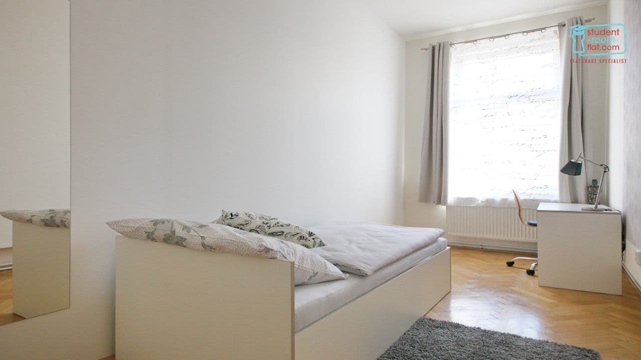 Prenájom bytu 6-izbový 130 m², Janáčkovo nábřeží, Praha, Praha Prenájom bytu 6-izbový 130 m², Janáčkovo nábřeží, Praha, Praha