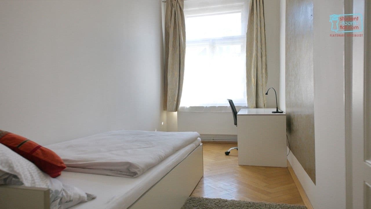 Prenájom bytu 6-izbový 130 m², Janáčkovo nábřeží, Praha, Praha Prenájom bytu 6-izbový 130 m², Janáčkovo nábřeží, Praha, Praha