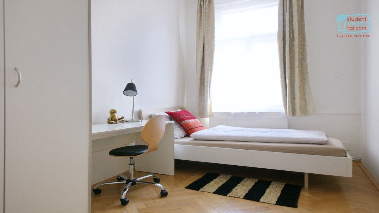 Prenájom bytu 6-izbový 130 m², Janáčkovo nábřeží, Praha, Praha Prenájom bytu 6-izbový 130 m², Janáčkovo nábřeží, Praha, Praha