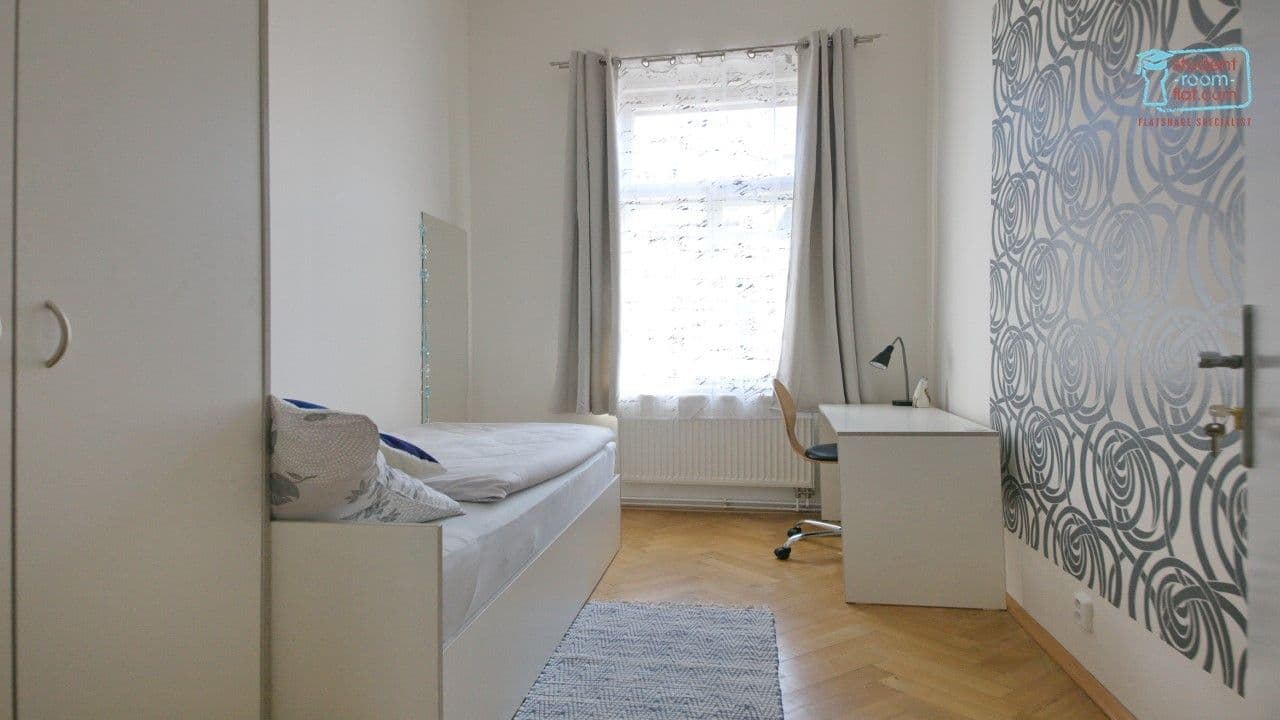 Prenájom bytu 6-izbový 130 m², Janáčkovo nábřeží, Praha, Praha Prenájom bytu 6-izbový 130 m², Janáčkovo nábřeží, Praha, Praha