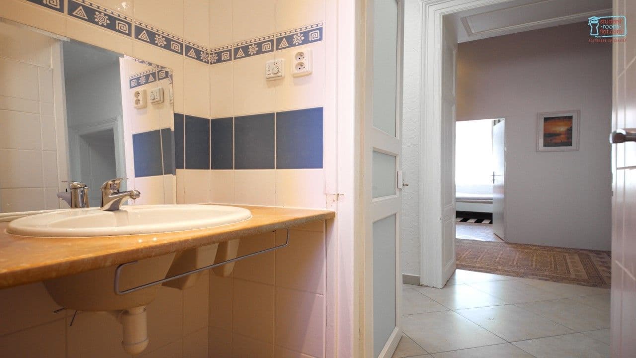 Prenájom bytu 6-izbový 130 m², Janáčkovo nábřeží, Praha, Praha Prenájom bytu 6-izbový 130 m², Janáčkovo nábřeží, Praha, Praha