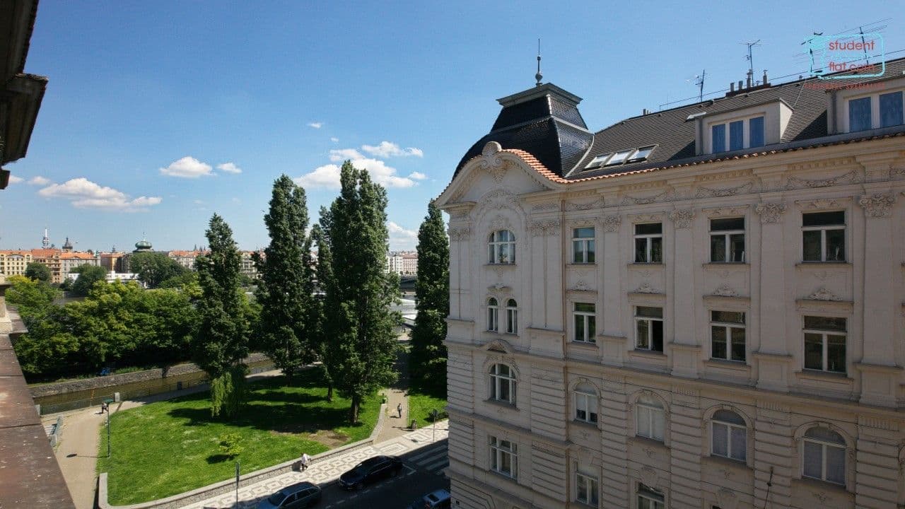 Prenájom bytu 6-izbový 130 m², Janáčkovo nábřeží, Praha, Praha Prenájom bytu 6-izbový 130 m², Janáčkovo nábřeží, Praha, Praha