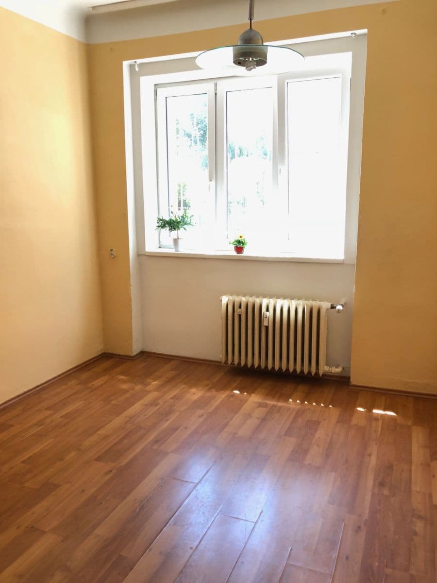 Prenájom bytu 2-izbový 35 m², Poupětova, Praha, Praha Prenájom bytu 2-izbový 35 m², Poupětova, Praha, Praha