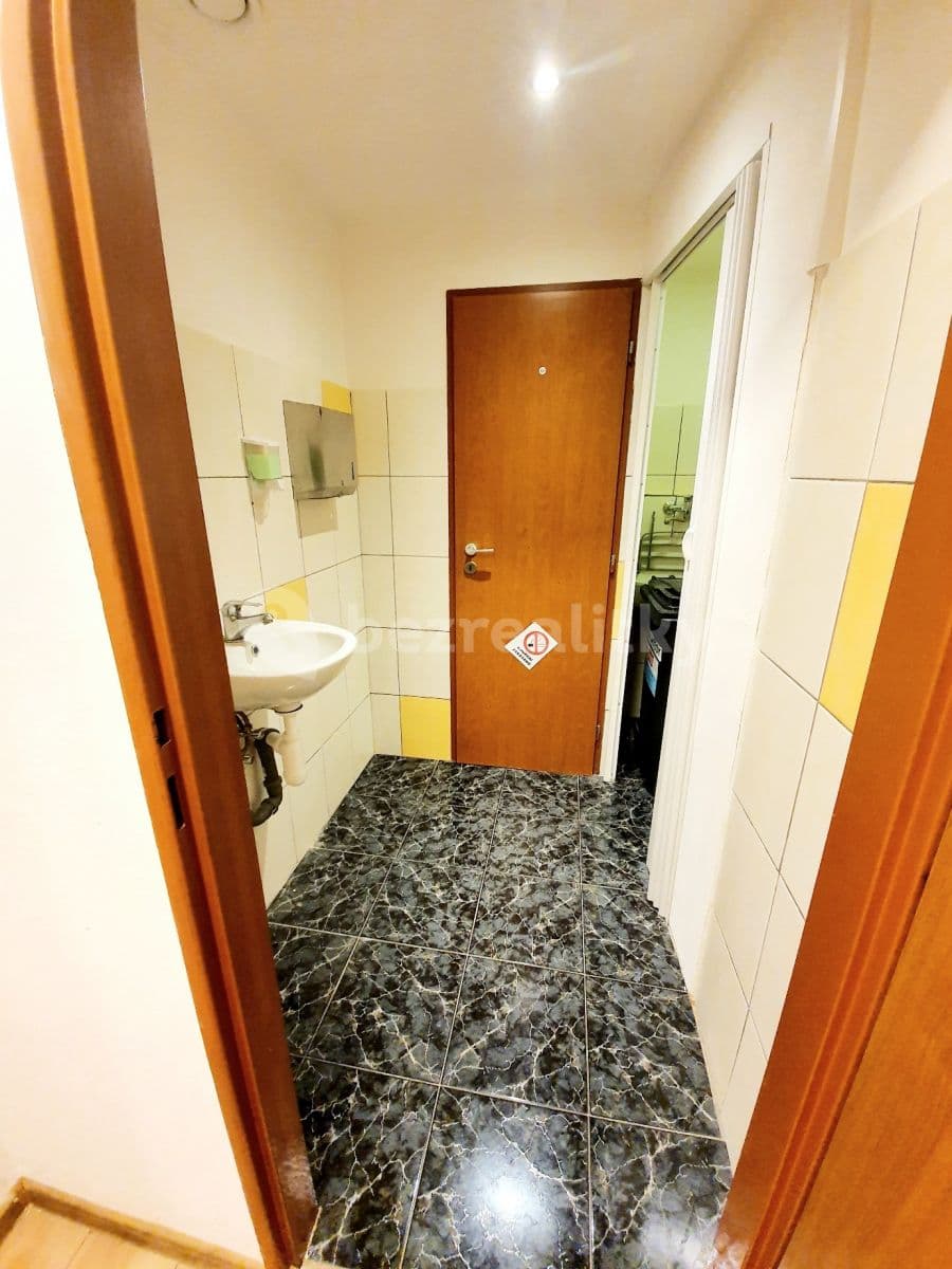 Prenájom nebytového priestoru 87 m², V Olšinách, Praha, Praha Prenájom nebytového priestoru 87 m², V Olšinách, Praha, Praha