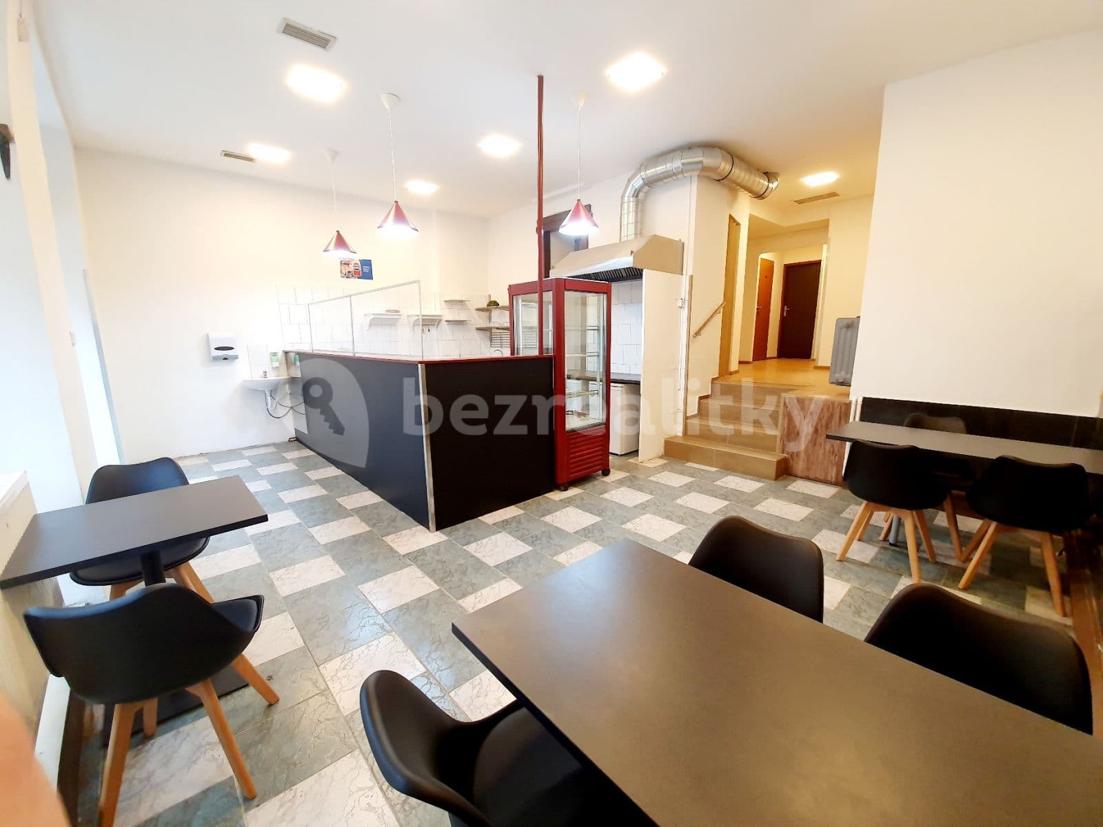 Prenájom nebytového priestoru 87 m², V Olšinách, Praha, Praha Prenájom nebytového priestoru 87 m², V Olšinách, Praha, Praha