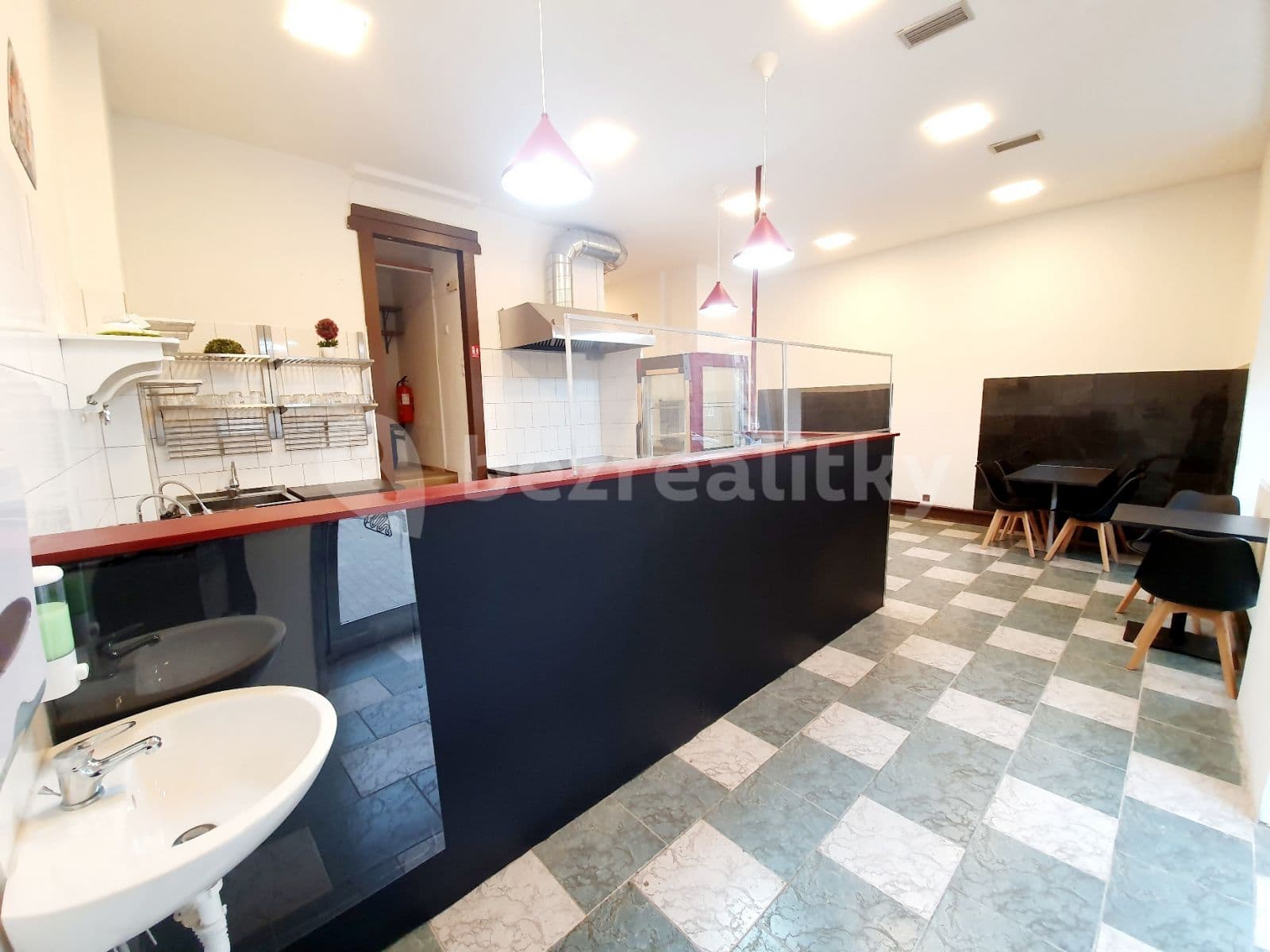 Prenájom nebytového priestoru 87 m², V Olšinách, Praha, Praha Prenájom nebytového priestoru 87 m², V Olšinách, Praha, Praha